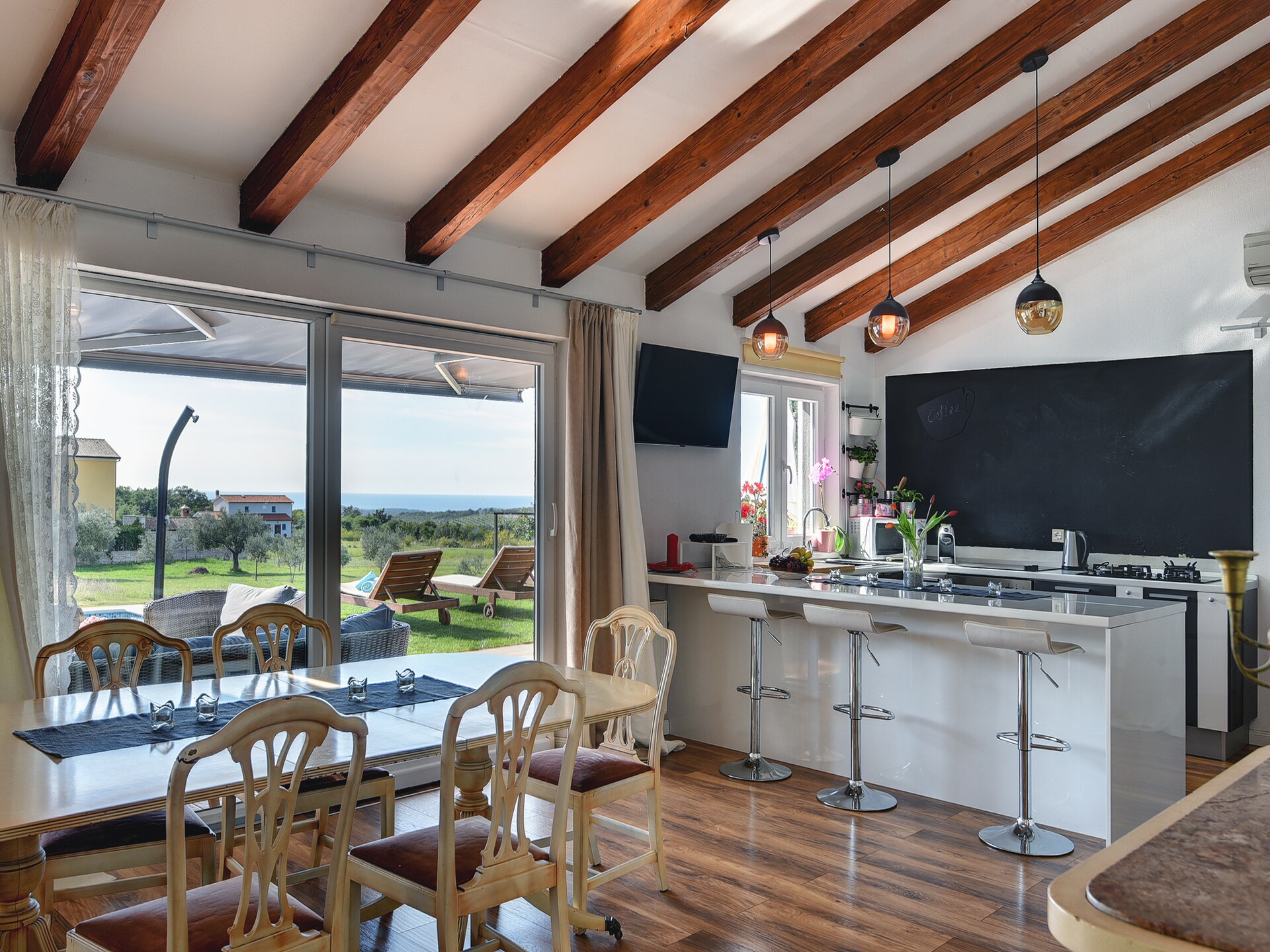 Villa Rubini: Ruim familieparadijs met zwembad bij Rovinj - foto 4