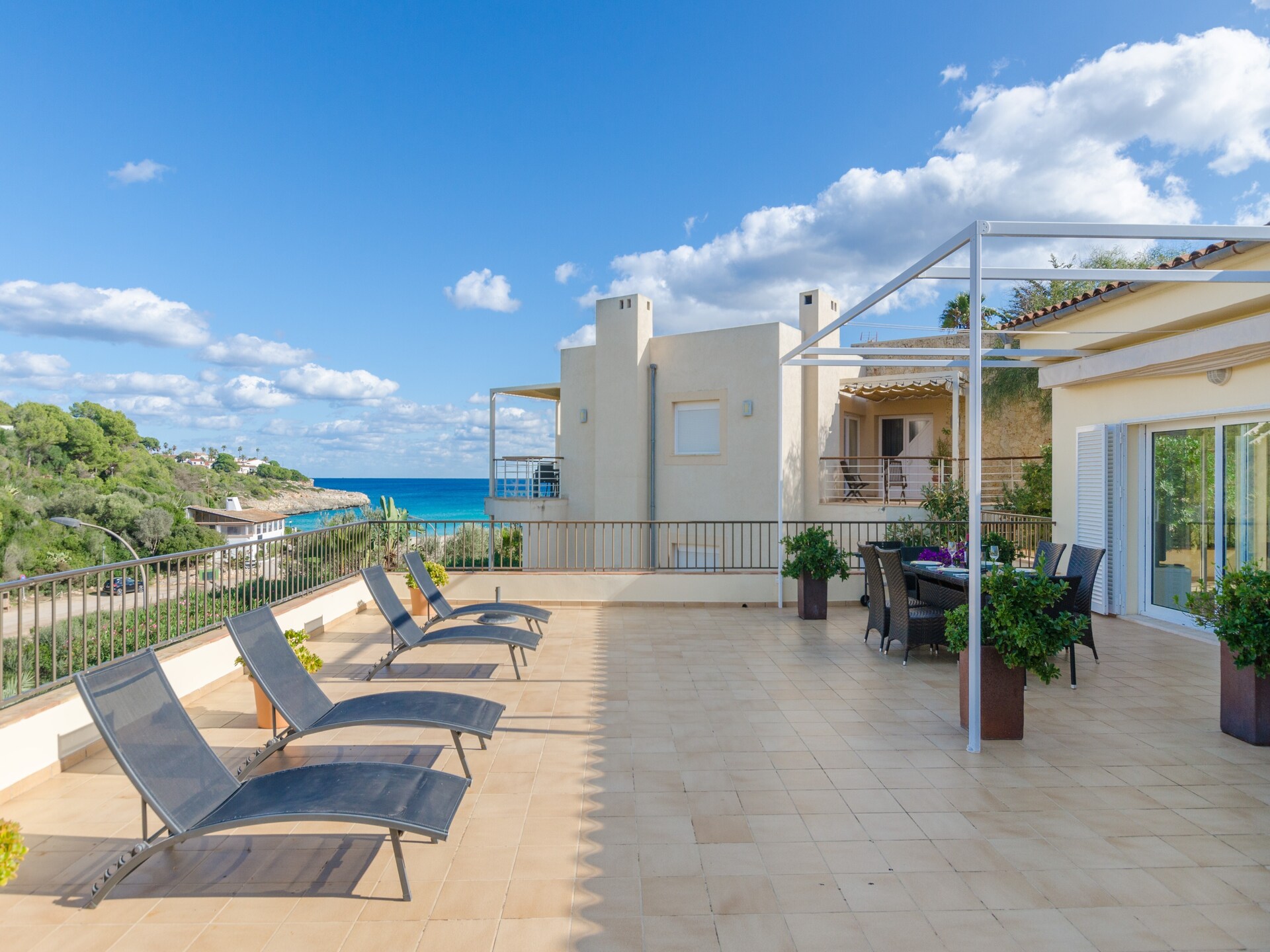 Appartement met directe toegang tot de idyllische baai van Cala Mandia - foto 3