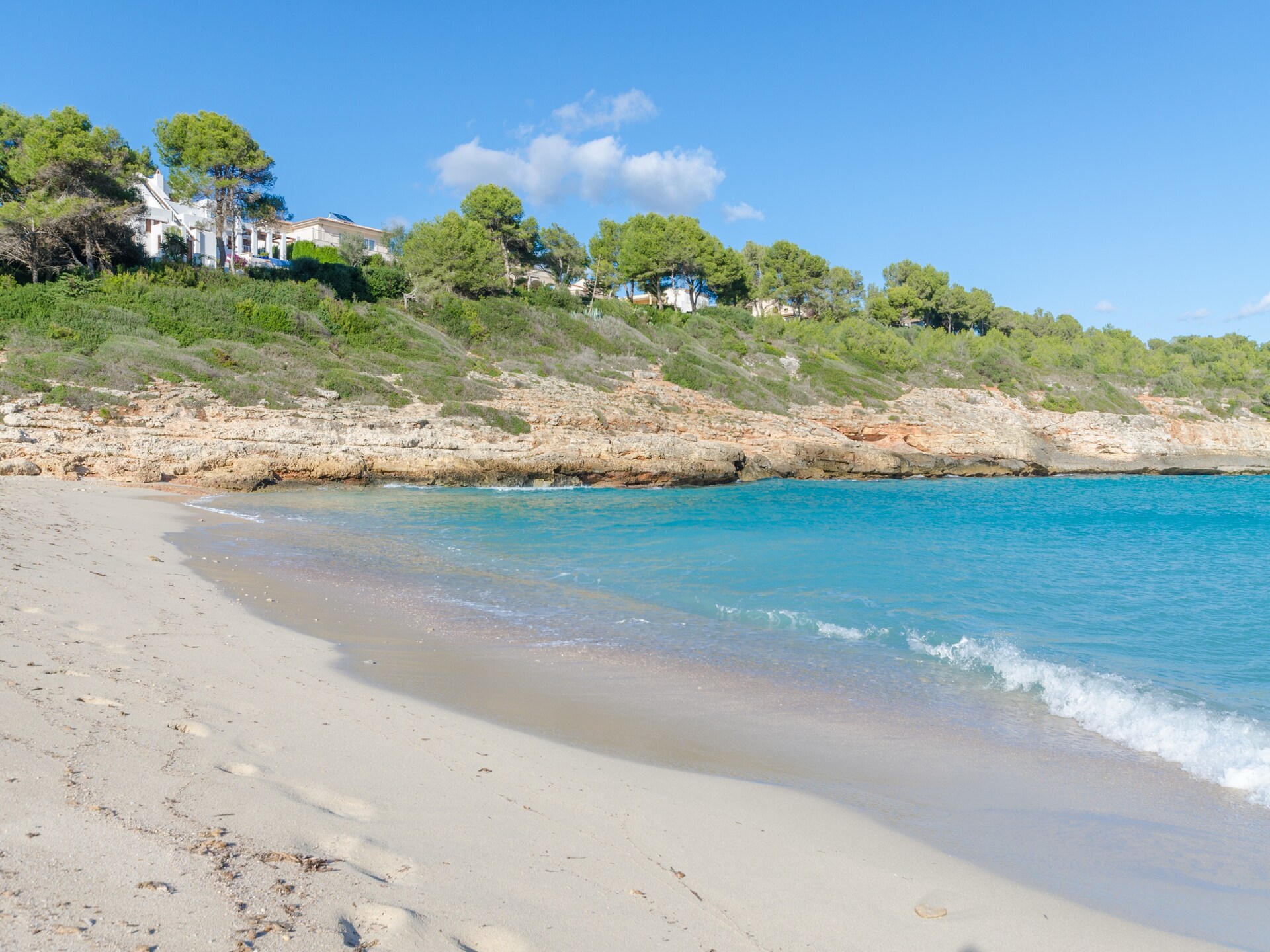 Appartement met directe toegang tot de idyllische baai van Cala Mandia - foto 31