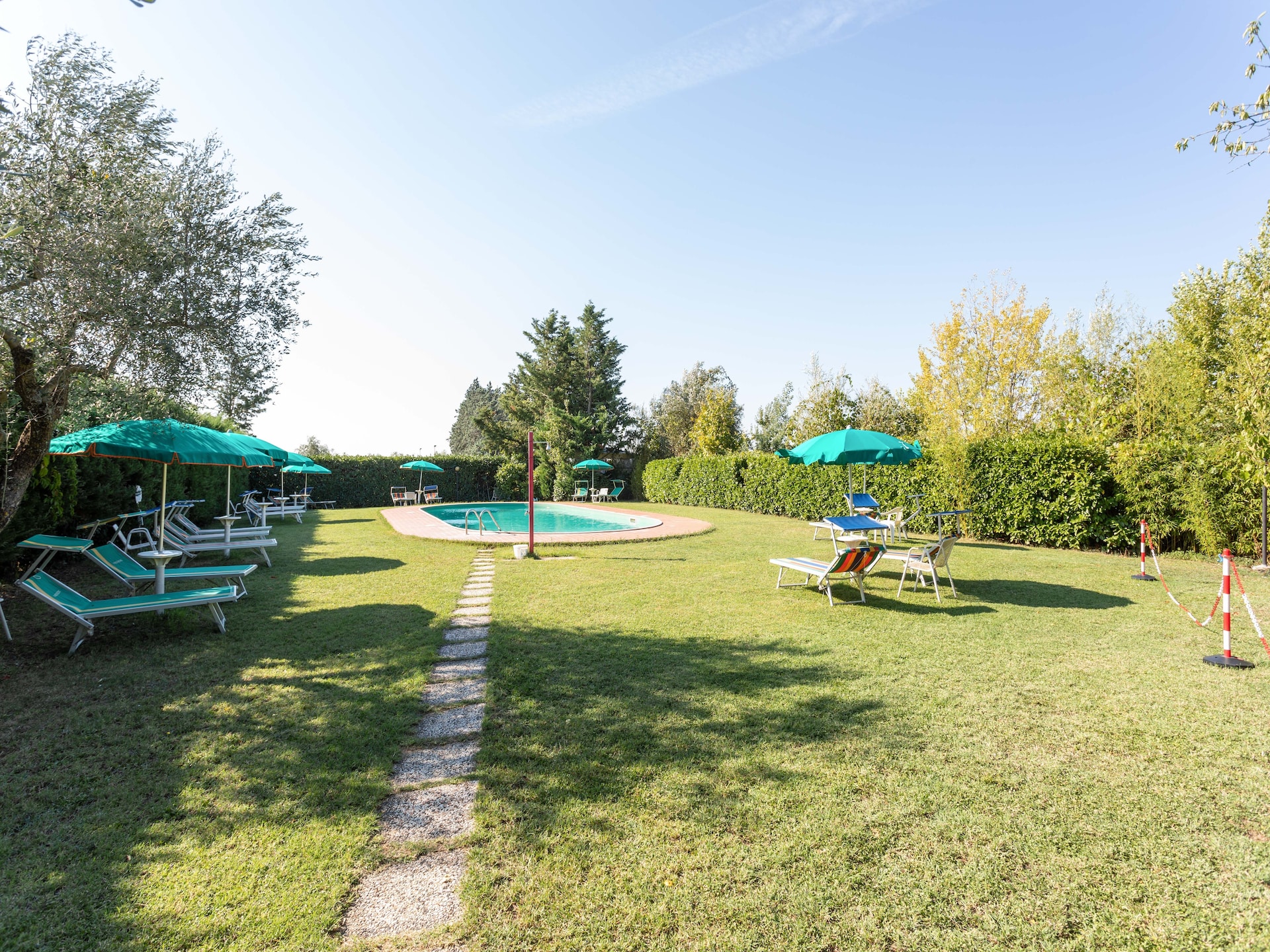 Ruim appartement in Tuoro sul Trasimeno nabij het meer - foto 21