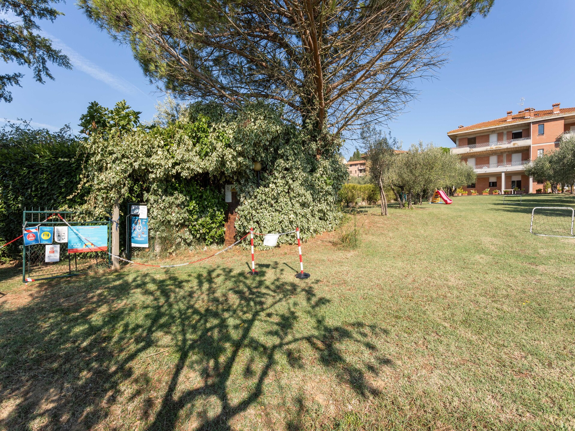 Ruim appartement in Tuoro sul Trasimeno nabij het meer - foto 23