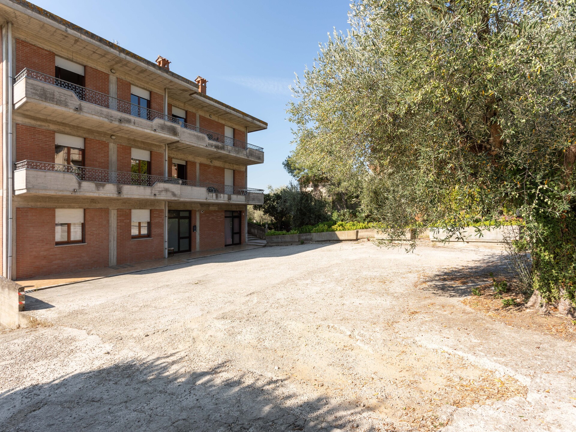Ruim appartement in Tuoro sul Trasimeno nabij het meer - foto 11