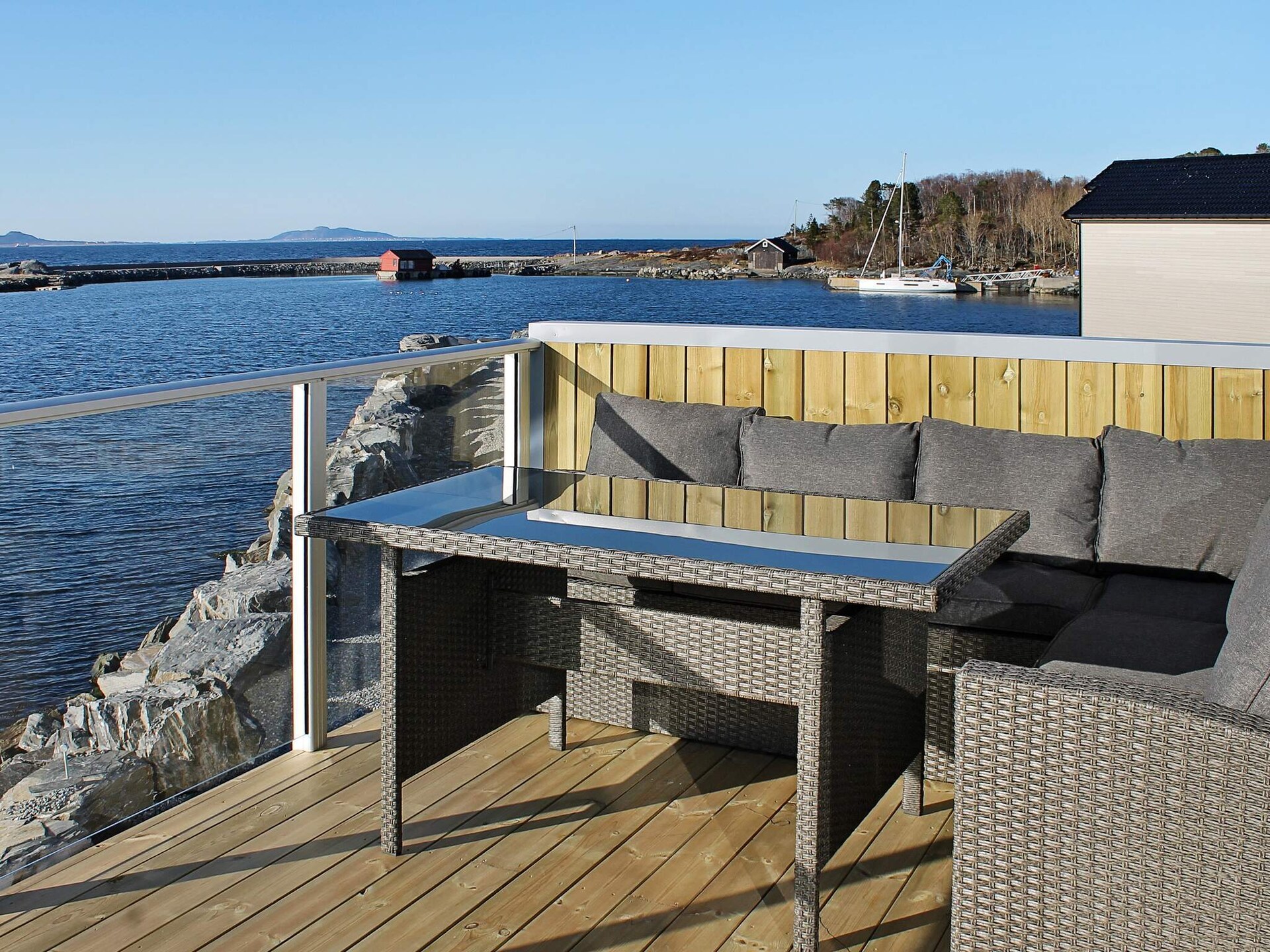 Authentieke rorbu aan de fjord met panoramisch uitzicht en visbootverhuur - foto 5
