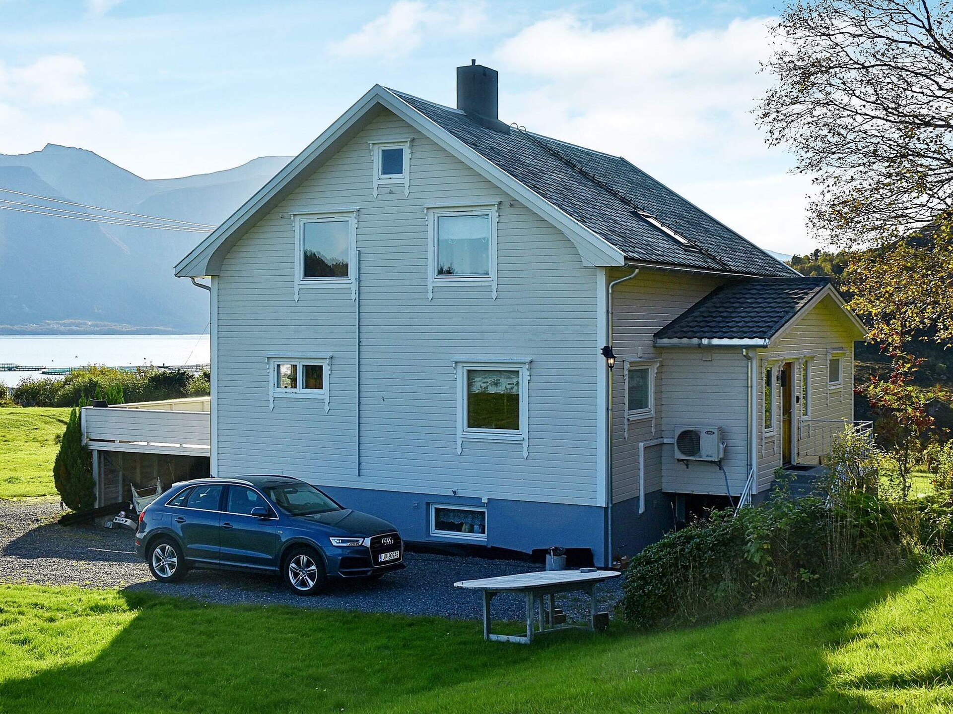 Fjorduitzicht voor 10 personen met jacuzzi en bootverhuur in Midsund - foto 2
