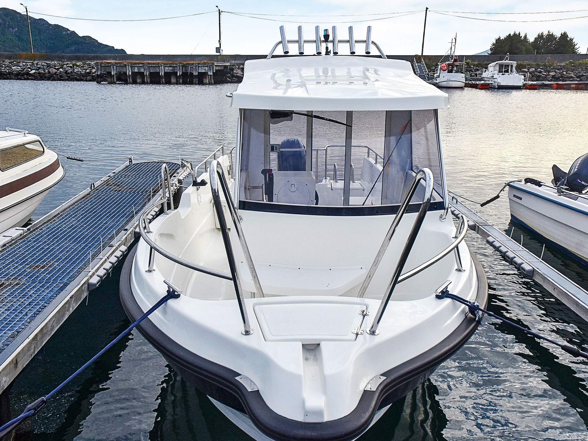 Fjorduitzicht voor 10 personen met jacuzzi en bootverhuur in Midsund - foto 45