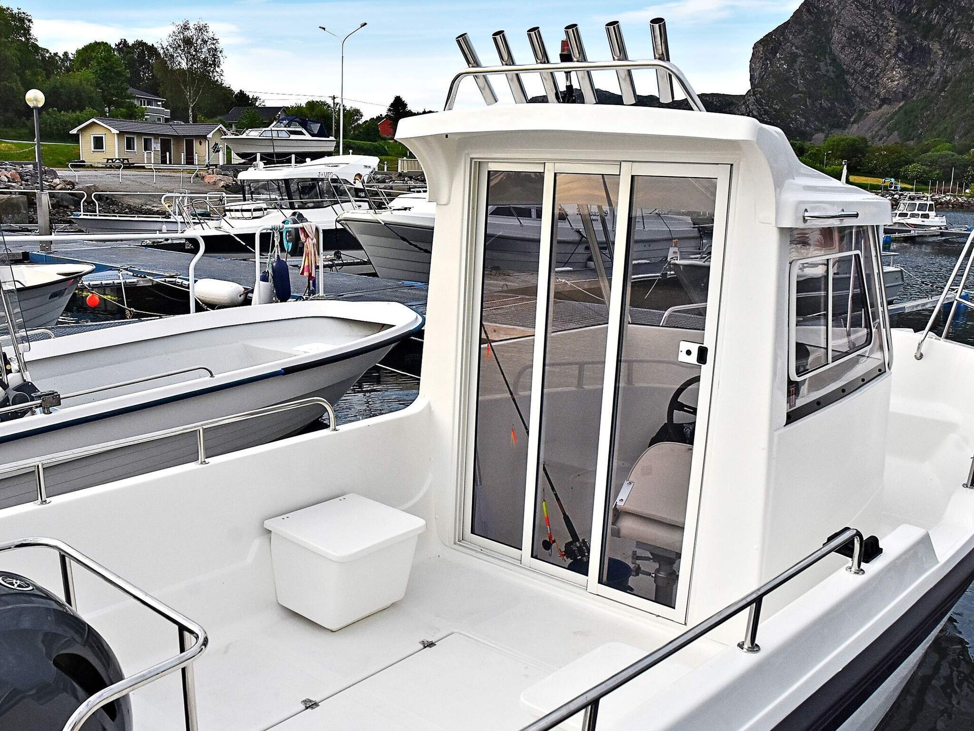 Fjorduitzicht voor 10 personen met jacuzzi en bootverhuur in Midsund - foto 48