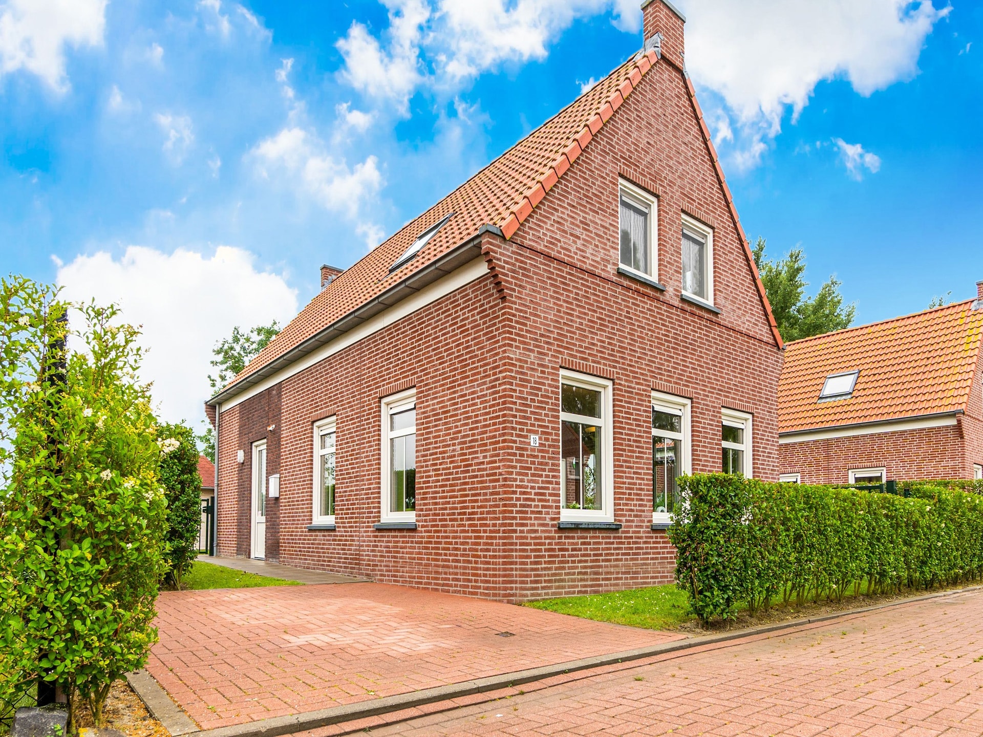 Vrijstaand vakantiehuis met omheinde tuin in Breskens, 1 km van het strand - foto 7