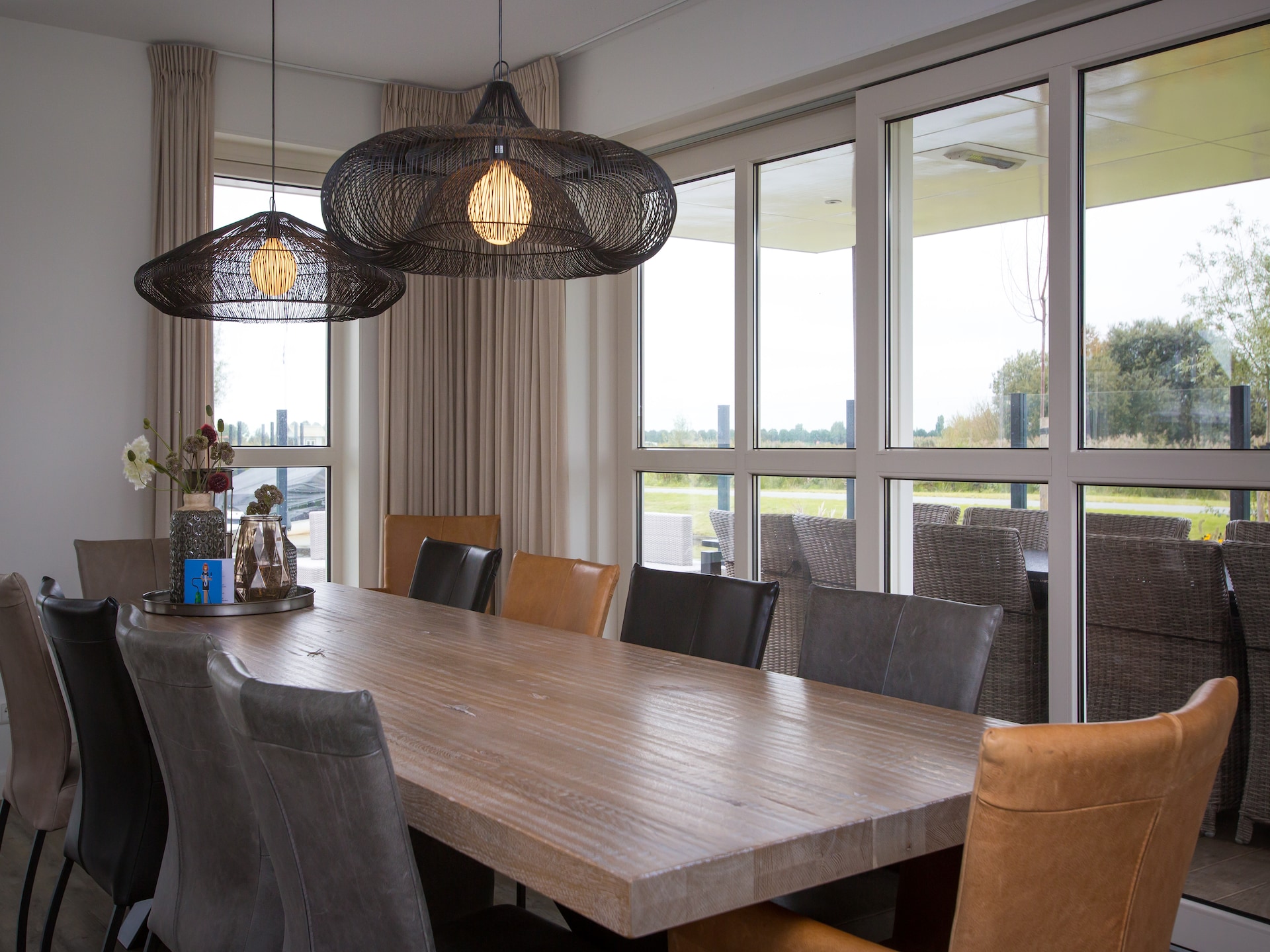Luxe rietgedekte villa aan het Tjeukemeer voor 10 personen - foto 8