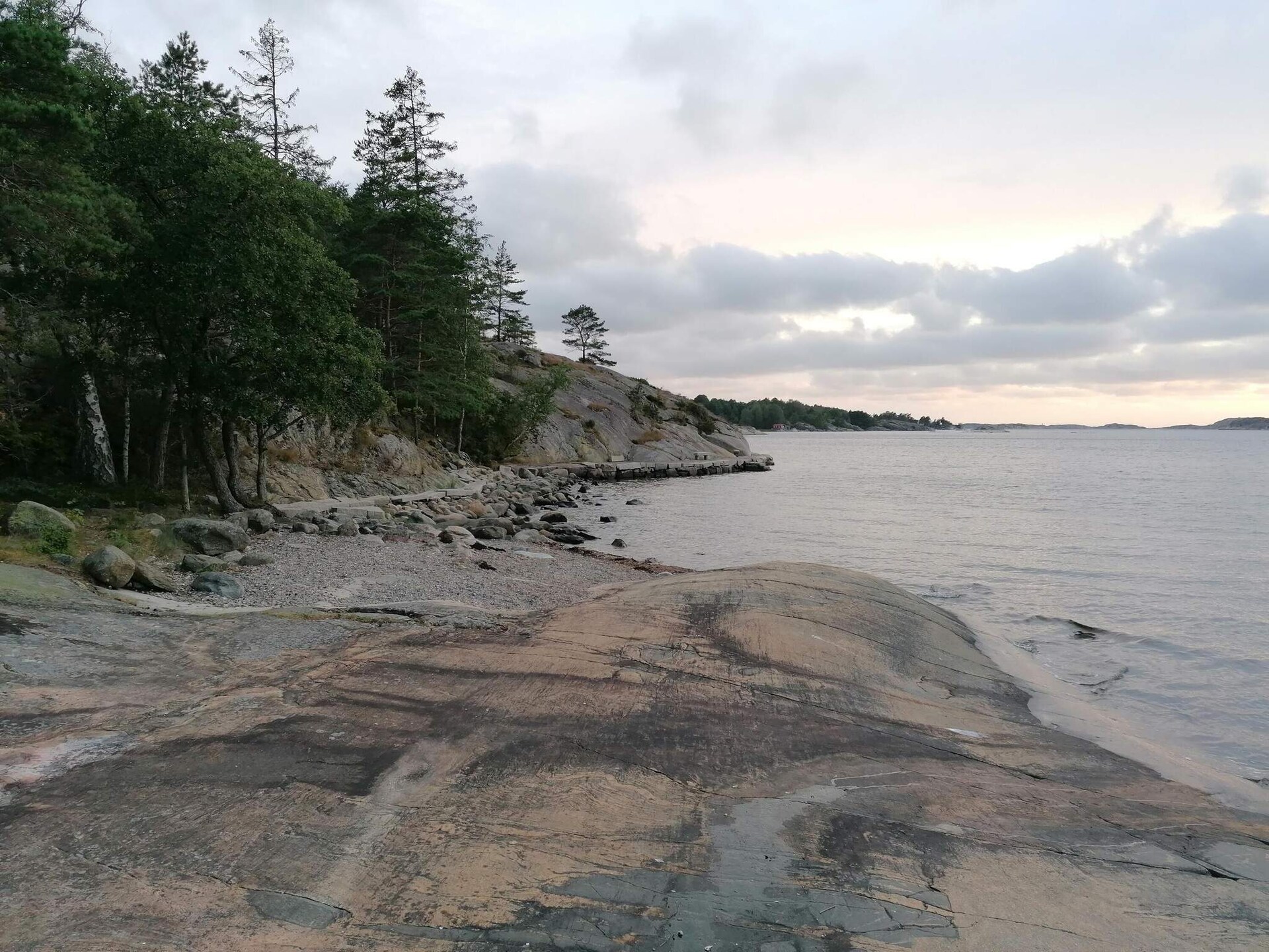 Zonnige stuga aan de golfbaan, 200 meter van zee bij Strömstad - foto 11