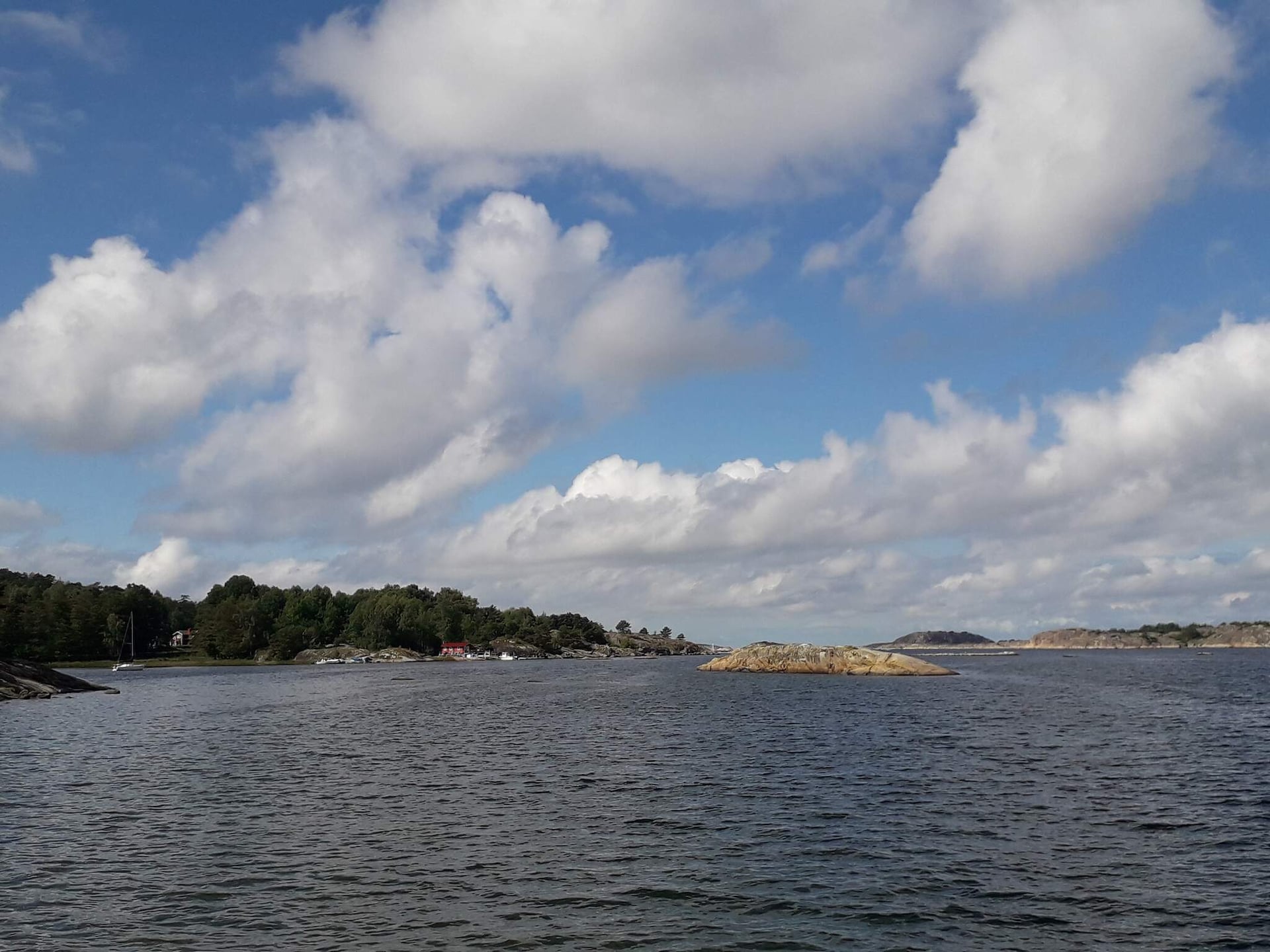Zonnige stuga aan de golfbaan, 200 meter van zee bij Strömstad - foto 13