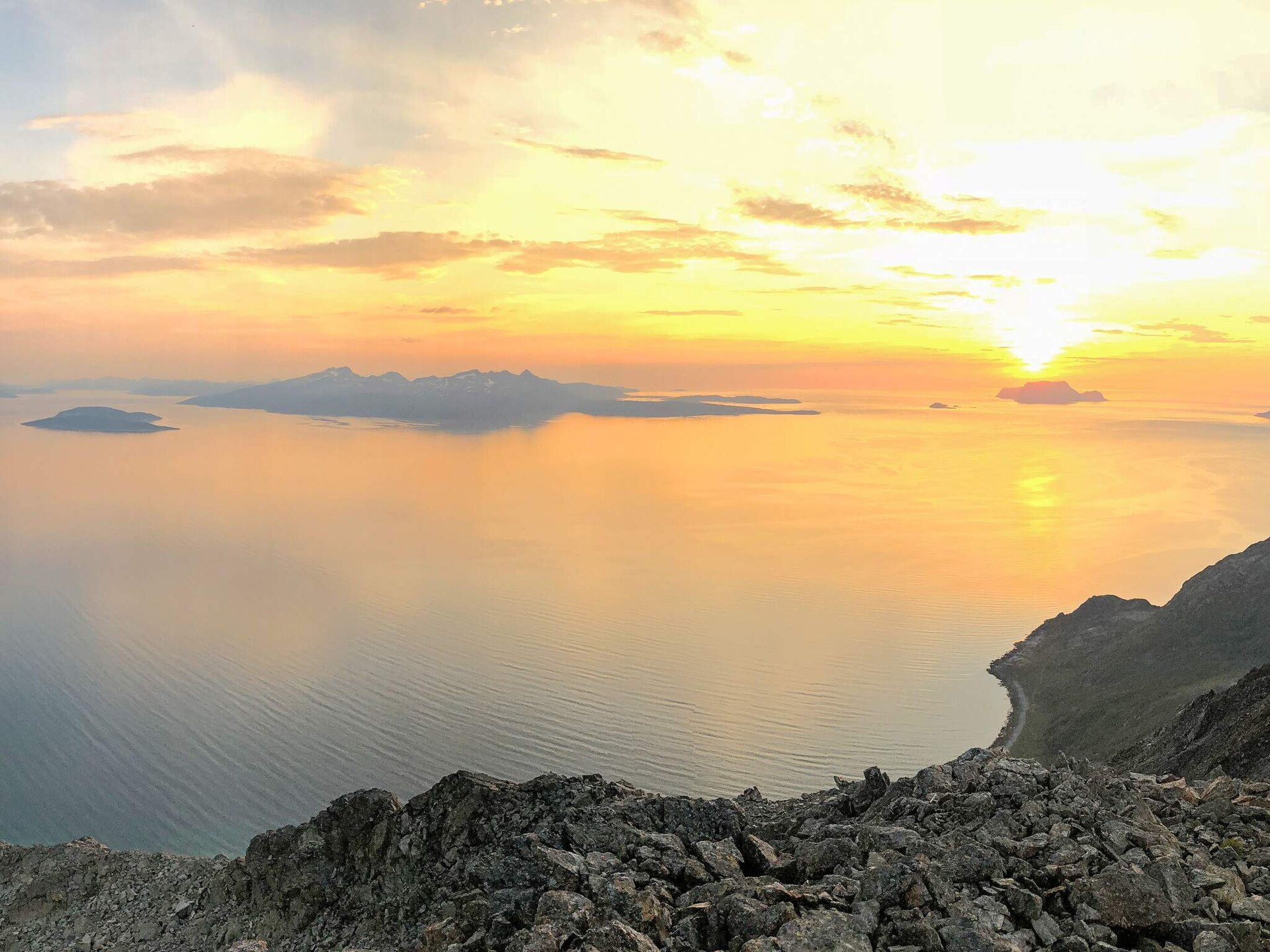 Sfeervol vakantiehuis aan zee met uitzicht op Lyngenfjord - foto 27