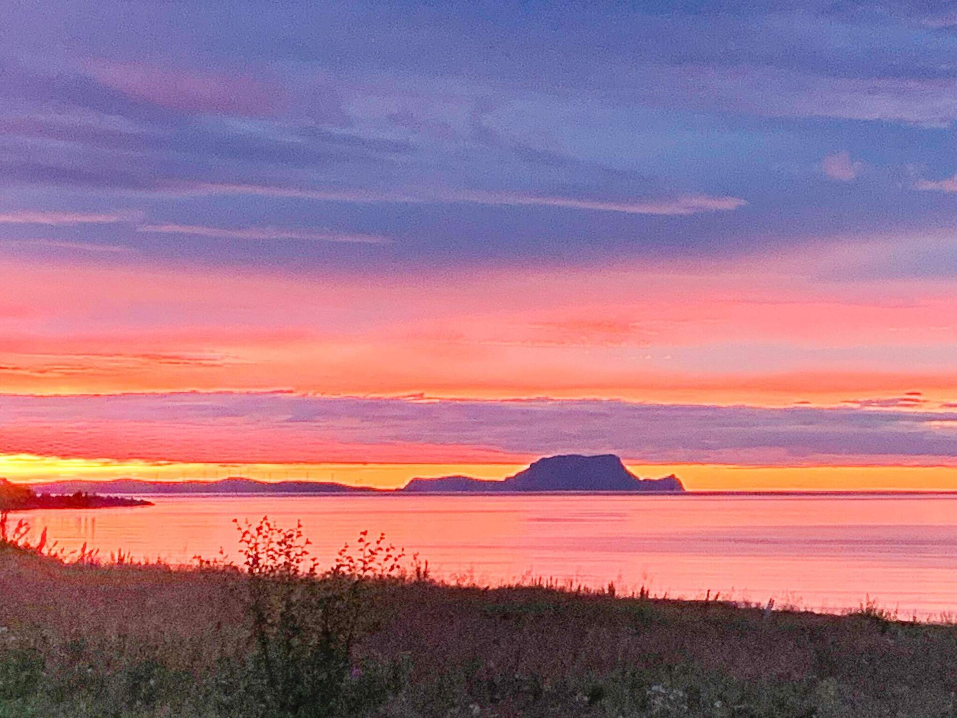 Sfeervol vakantiehuis aan zee met uitzicht op Lyngenfjord - foto 32