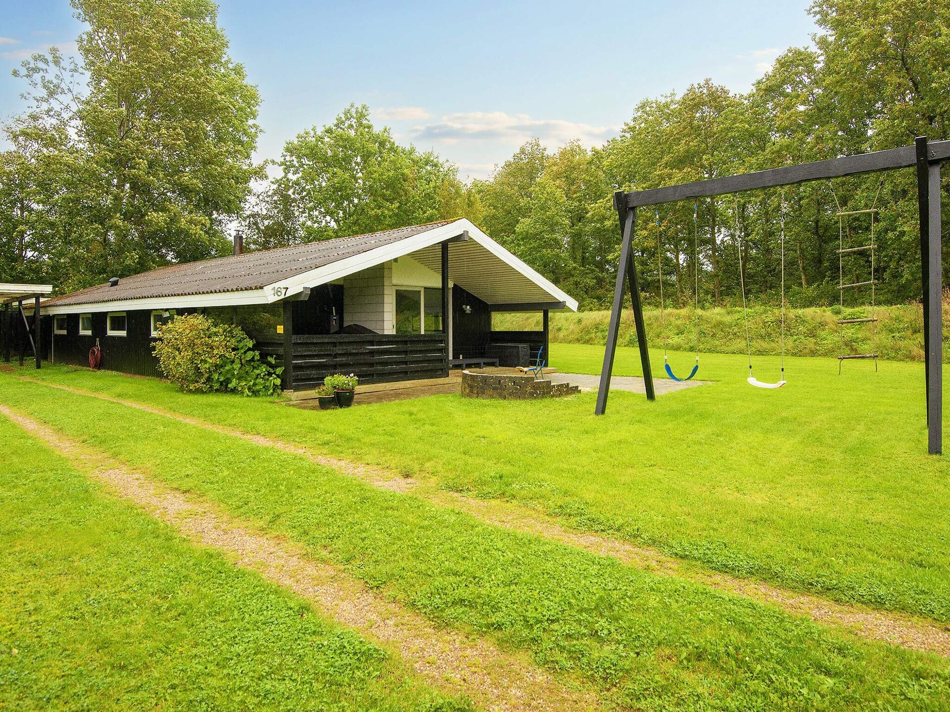 Licht vakantiehuis bij Gudenå met zwembad en hondenboerderij - foto 22