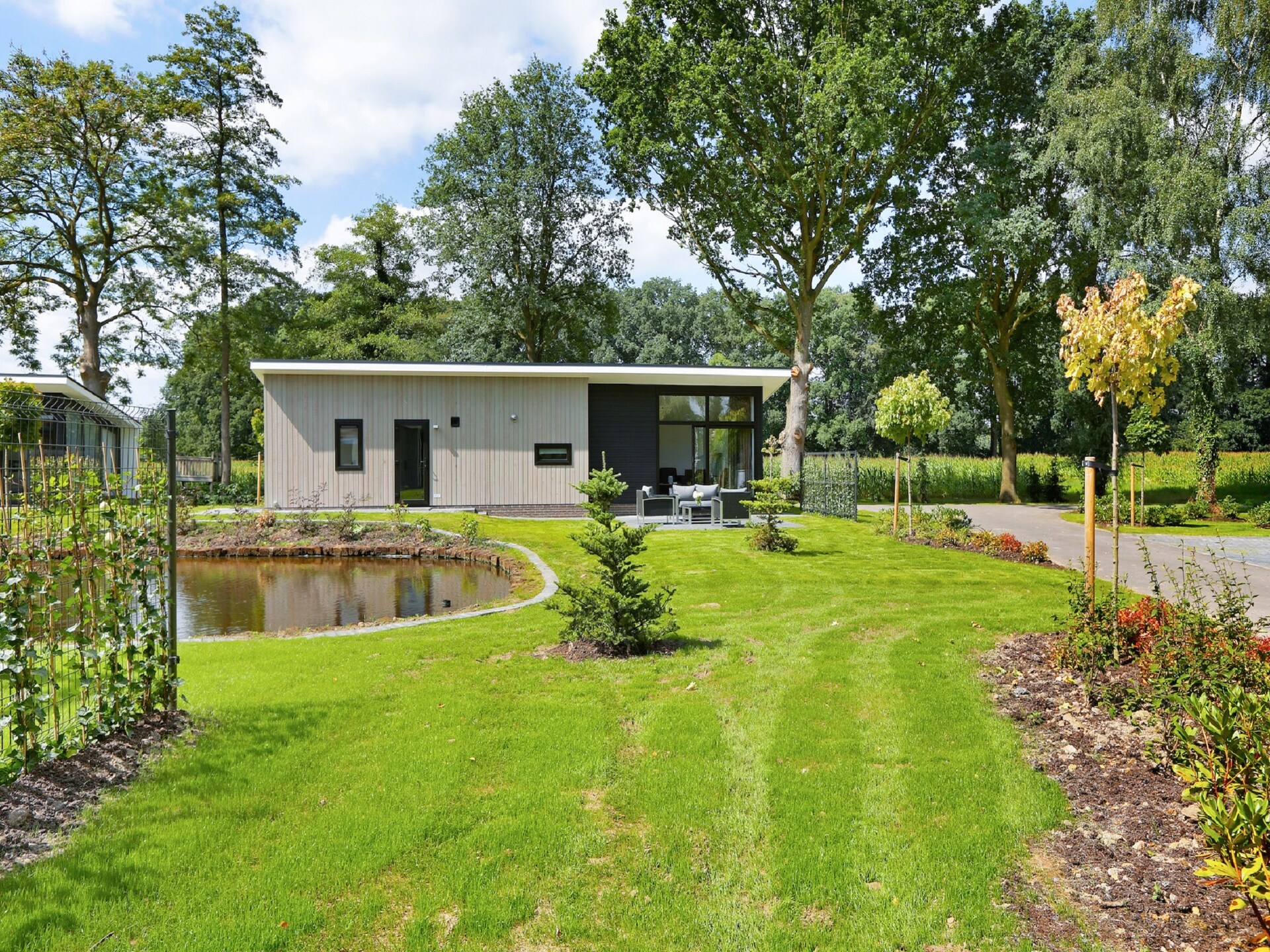 Stijlvol chalet aan het water op Vakantiepark De Lochemse Berg - foto 5
