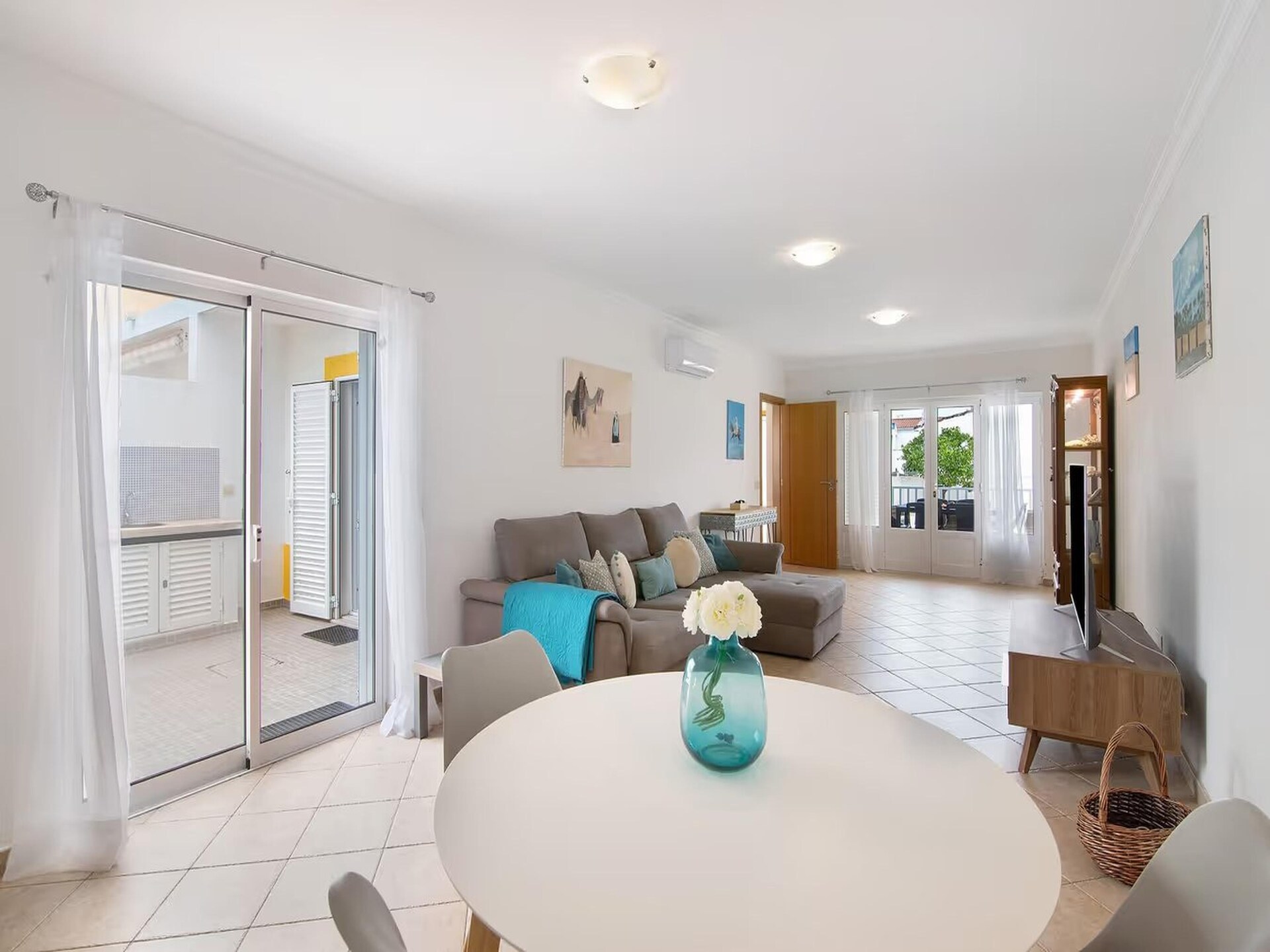 Vrijstaande villa met privézwembad op 800 meter van het strand in Manta Rota - foto 6