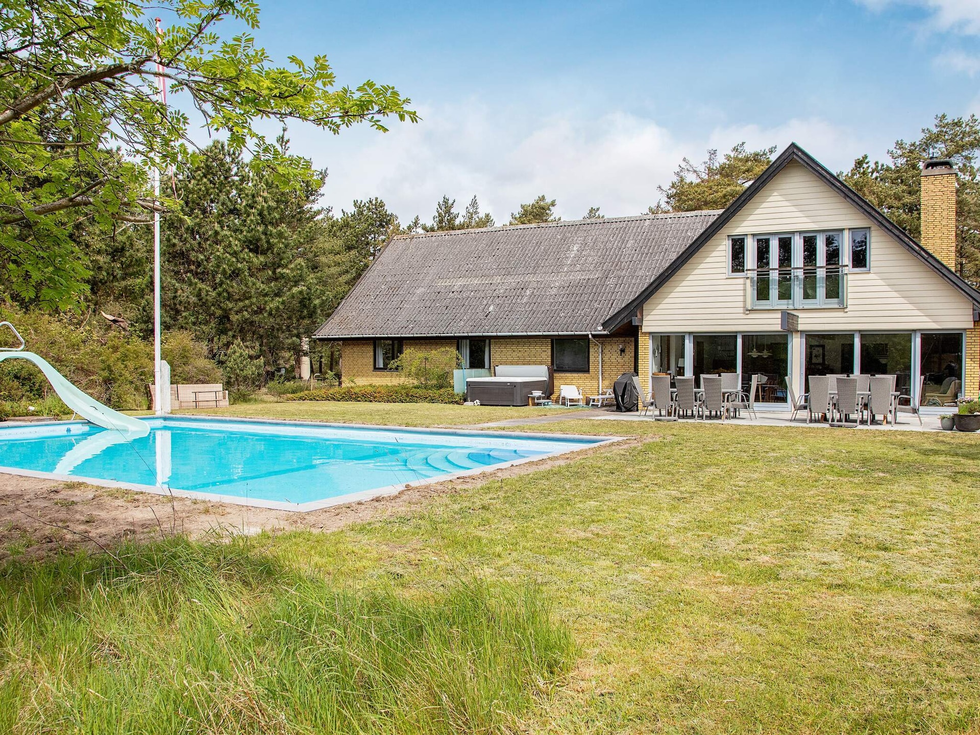 14-persoons vakantiehuis aan zee in Sjællands Odde met zwembad - foto 1