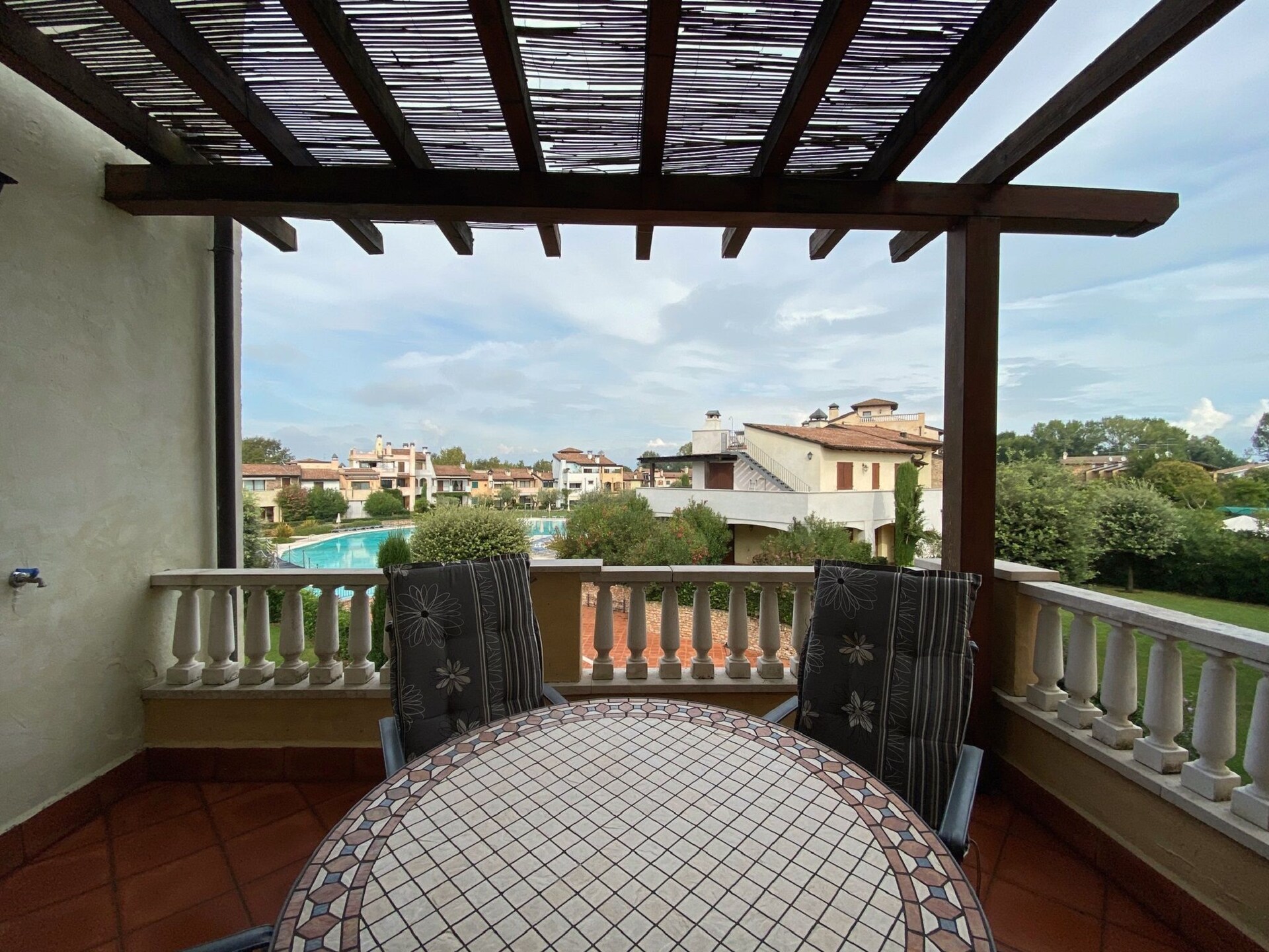 Zonnig appartement met zwembadzicht in Peschiera del Garda - foto 24