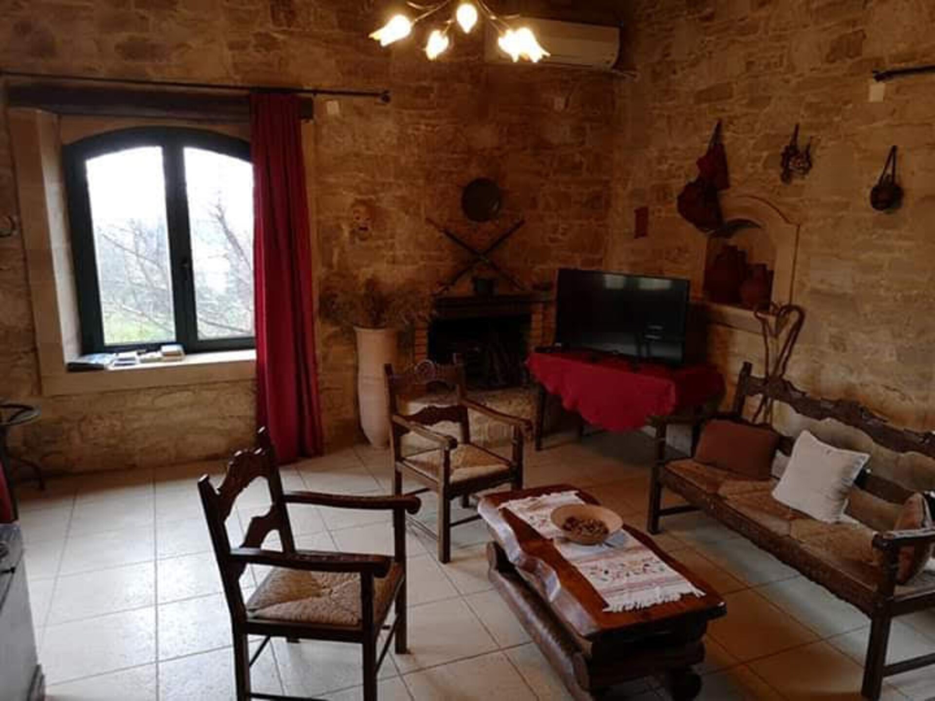 Authentiek Grieks stenen huis met panoramisch uitzicht bij Margarites - foto 3