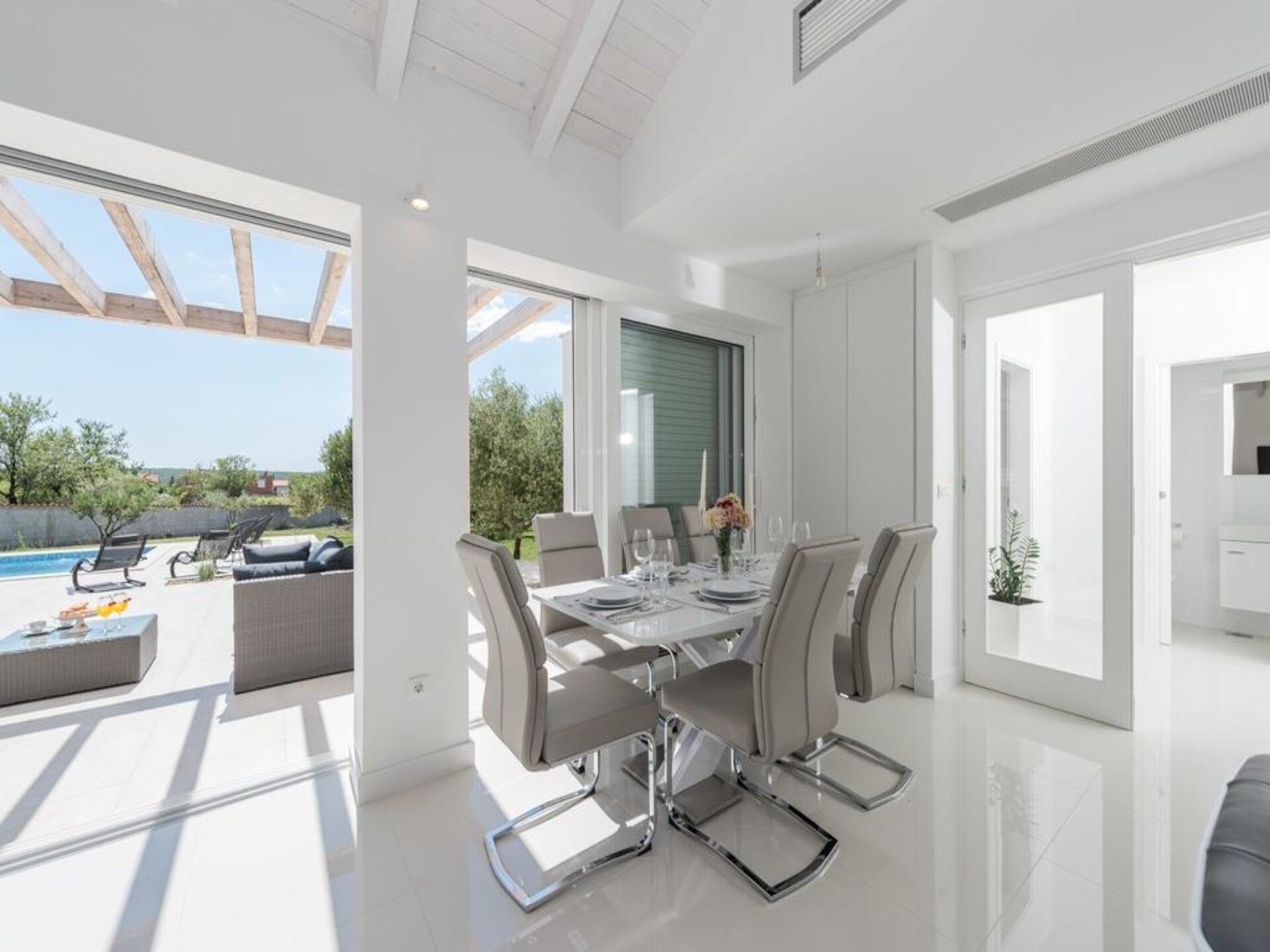 Villa Anita: Ruime vrijstaande villa met privézwembad bij Zadar - foto 14