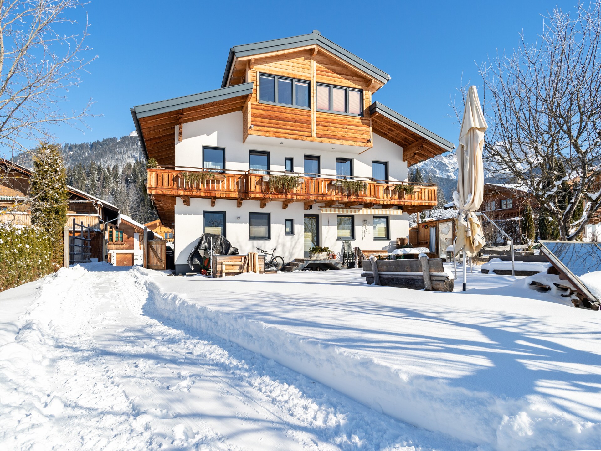 Modern appartement in Saalfelden am Steinernen Meer voor 4 personen - foto 3