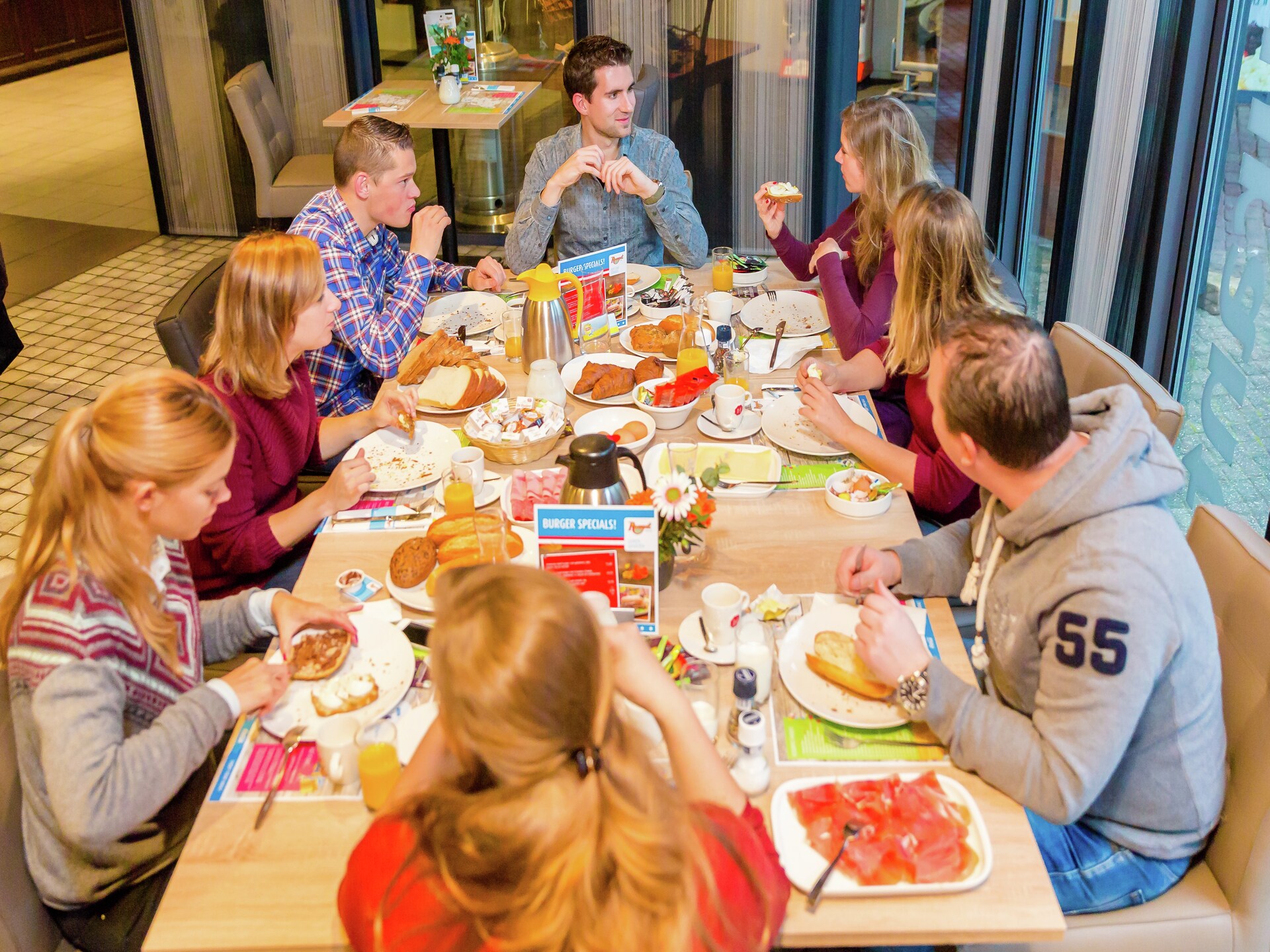 Vrijstaande groepsvilla voor 18 personen op bosrijk vakantiepark bij Breda - foto 20