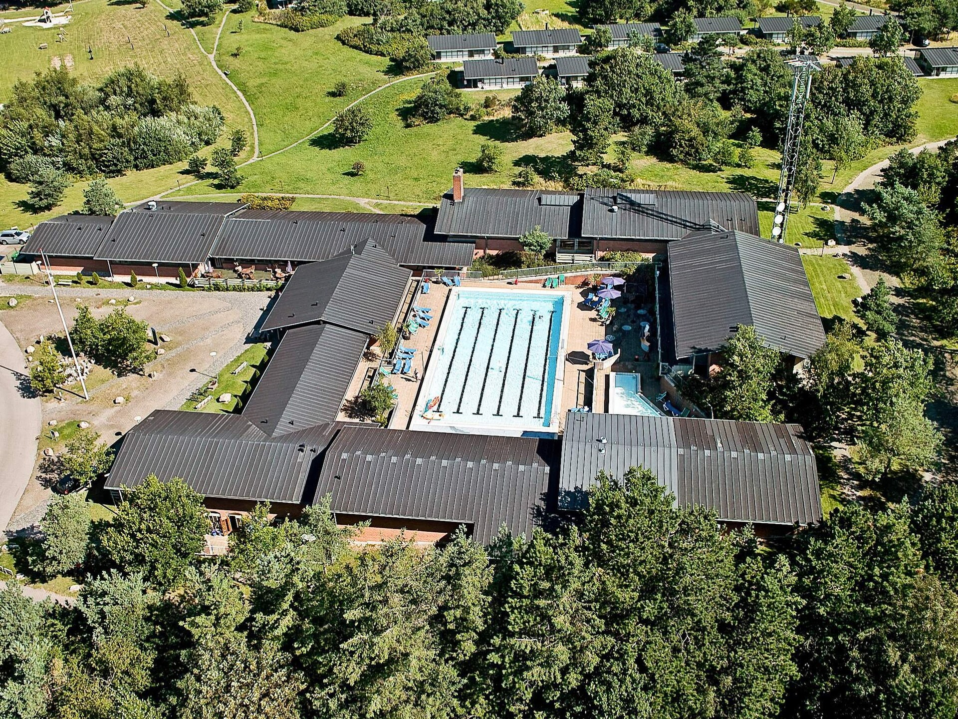 Vrijstaand vakantiehuis met zeezicht en wellness op vakantiepark Kysthusene - foto 3