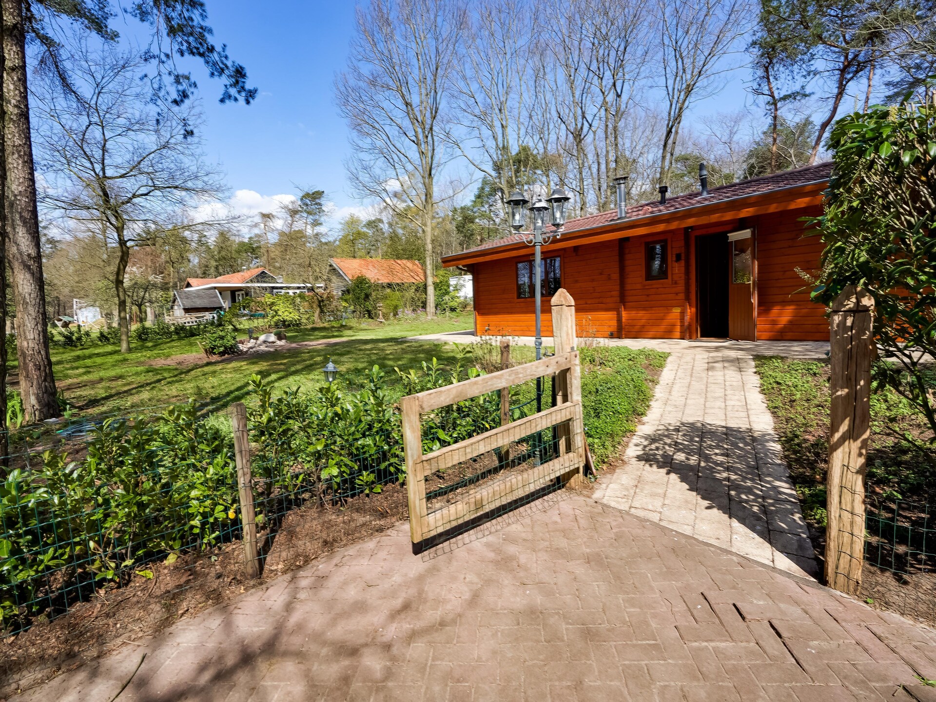 Finse bungalow in bosrijk Holten – rust, natuur en huisdieren welkom - foto 27