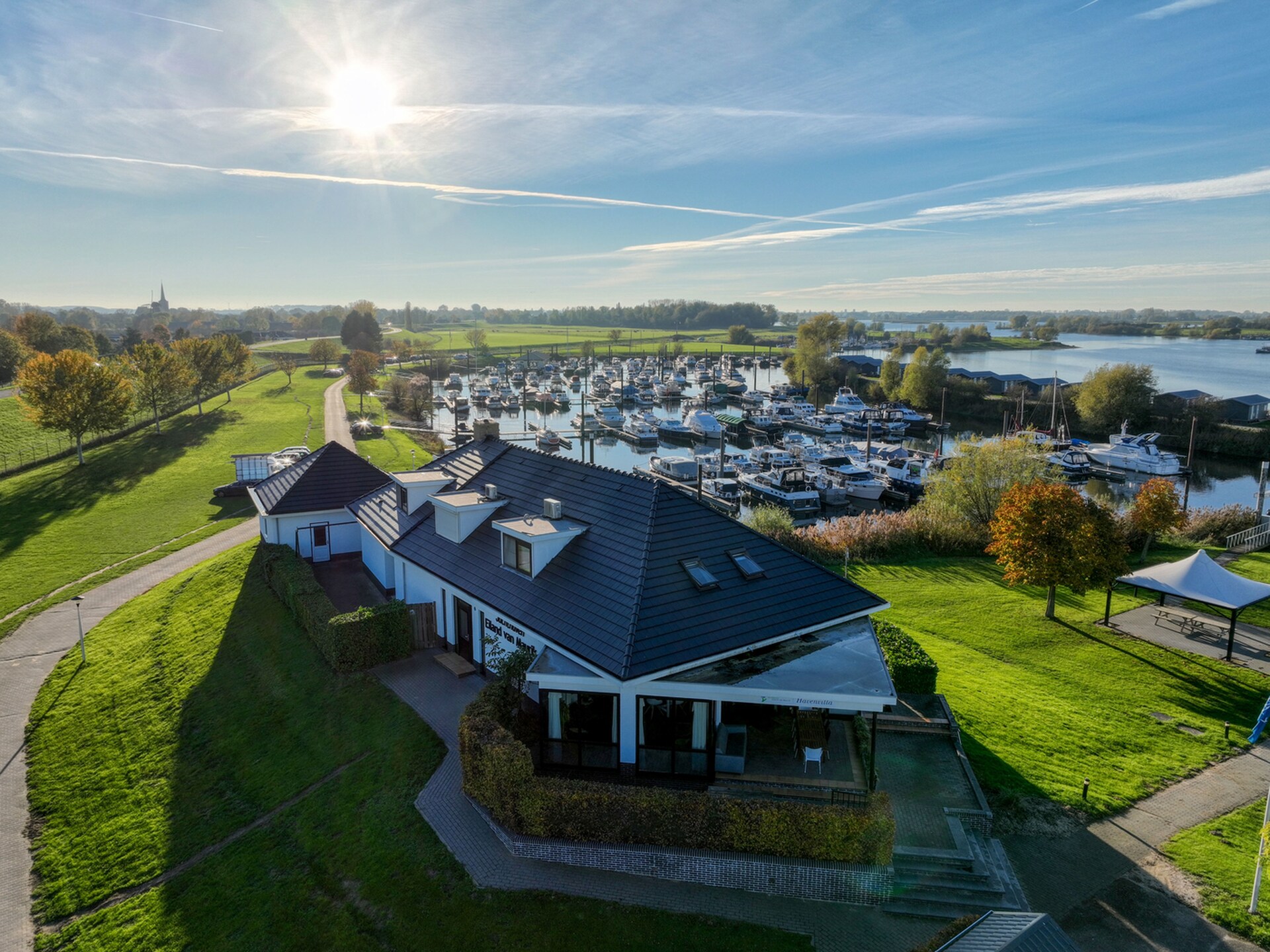 Moderne designvilla voor 8 personen aan het water in Maurik - foto 29