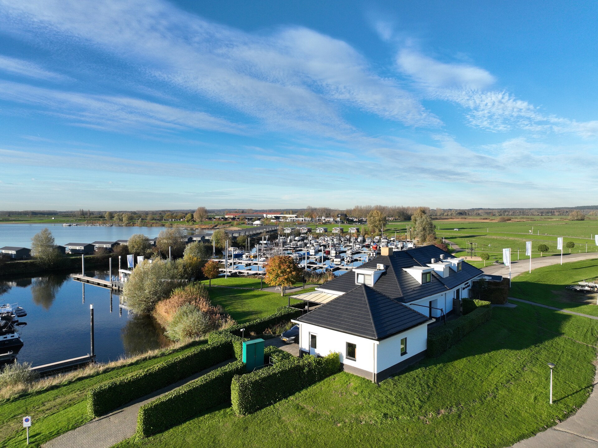 Moderne designvilla voor 8 personen aan het water in Maurik - foto 30