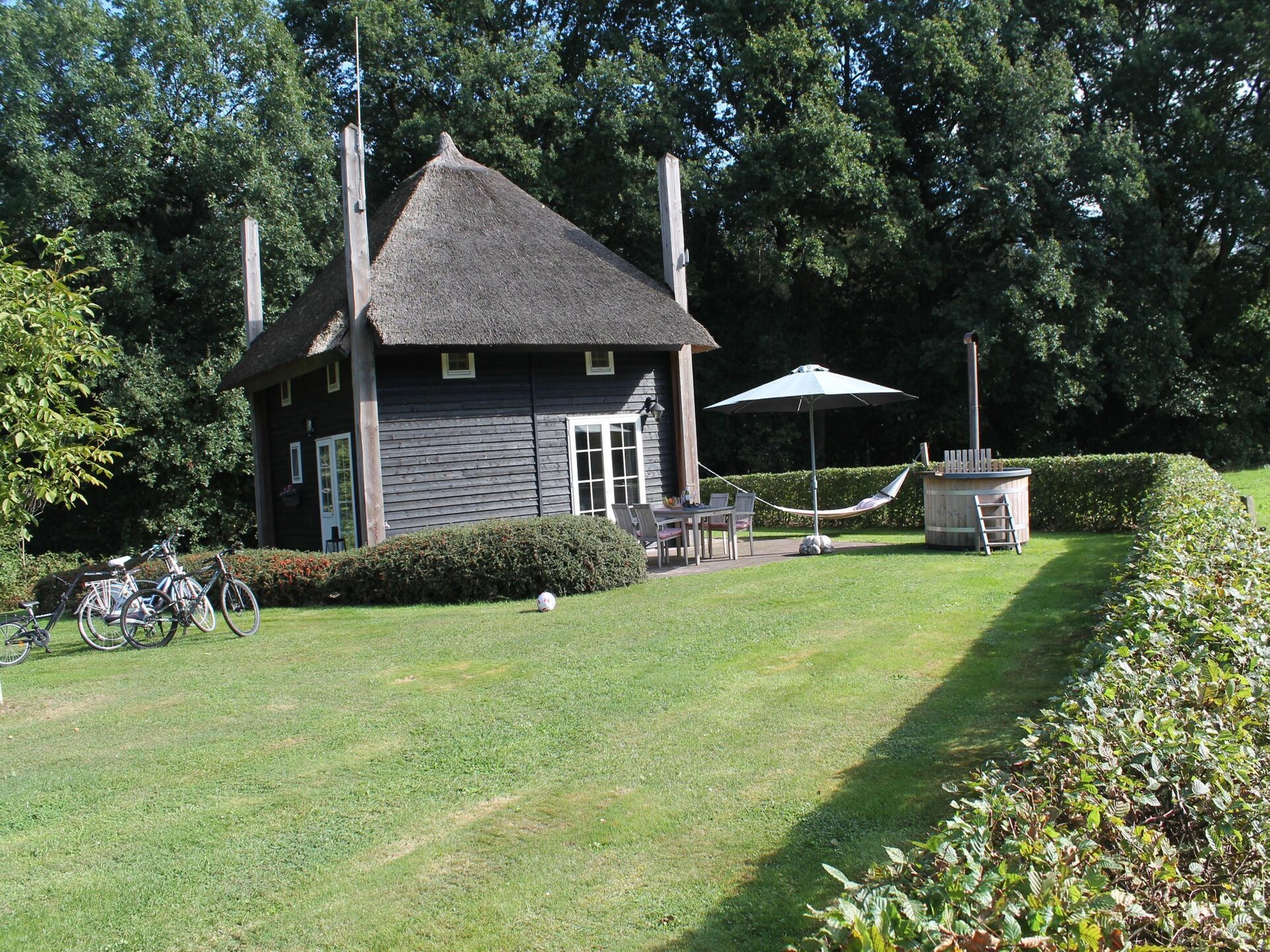 Grimberghoeve 2: Authentieke hooischuur met wellness in Overijssel - foto 23