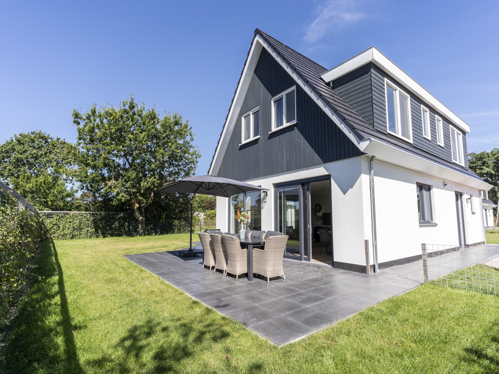 So What 37A: Stijlvolle vrijstaande villa met omheinde tuin op Texel - foto 38