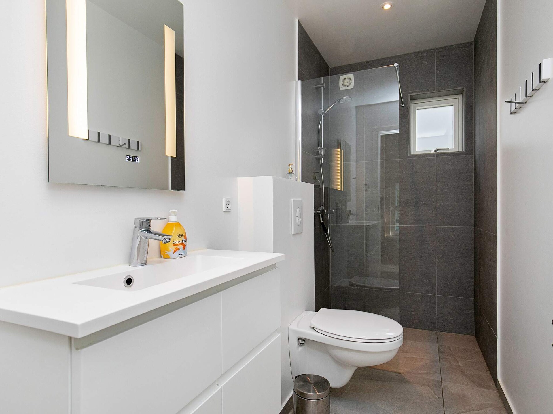 Modern vakantiehuis met zwembad en whirlpool, 1 km van de Oostzee in Jerup - foto 17