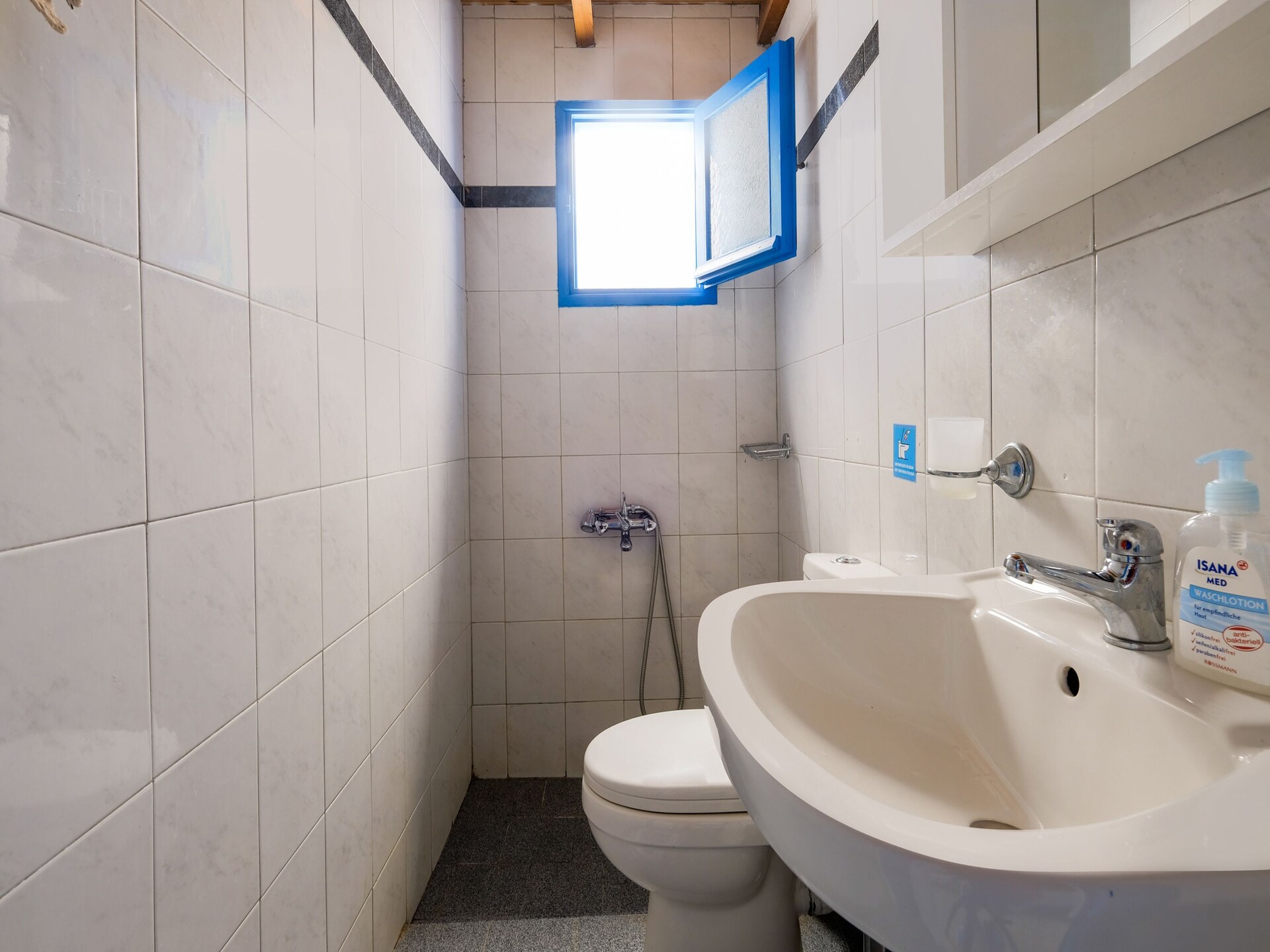 Romantisch vrijstaand huisje met zeezicht in Palaiochora, 300m van strand - foto 29