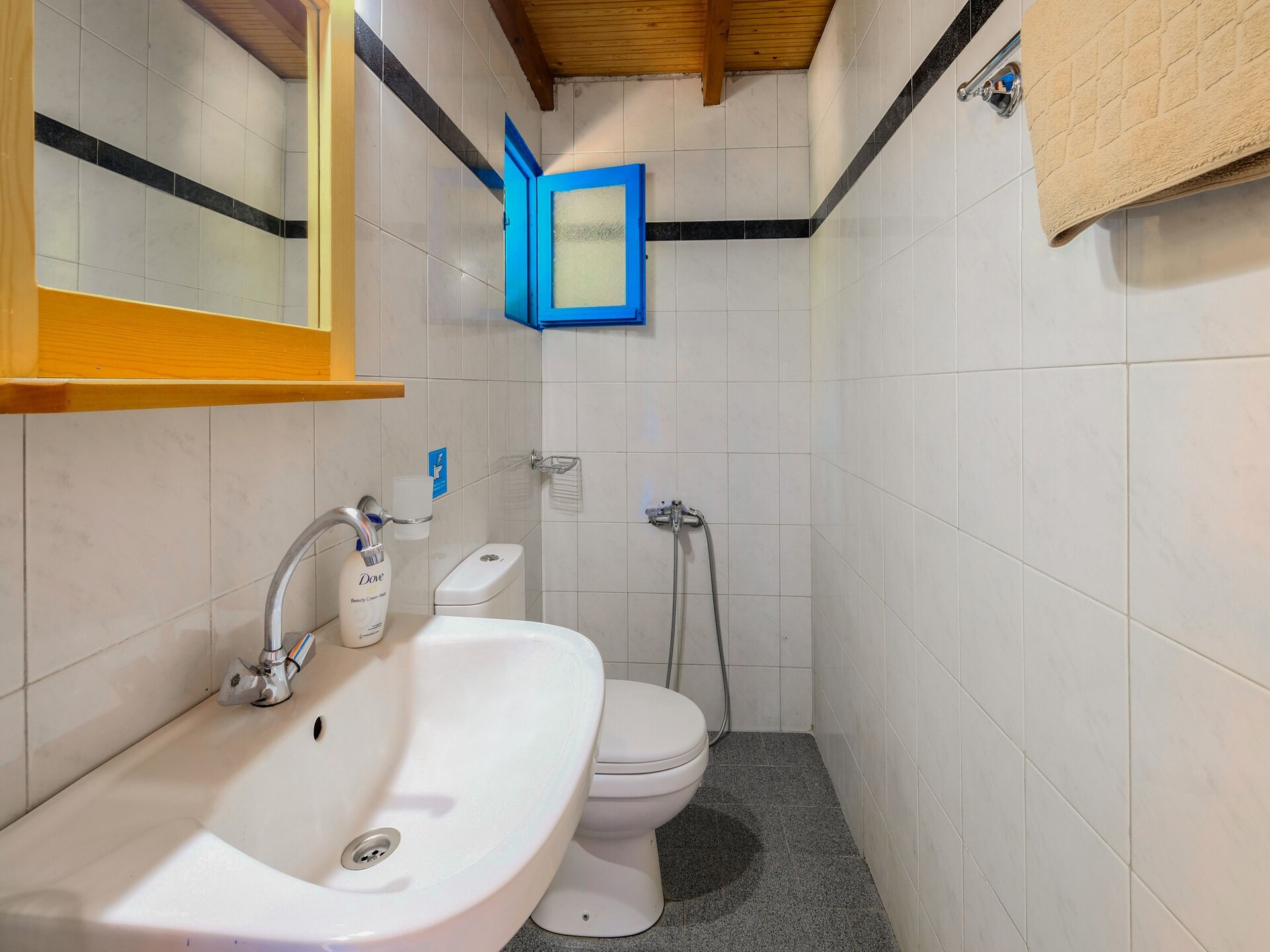 Romantisch vrijstaand huisje met zeezicht in Palaiochora, 300m van strand - foto 31