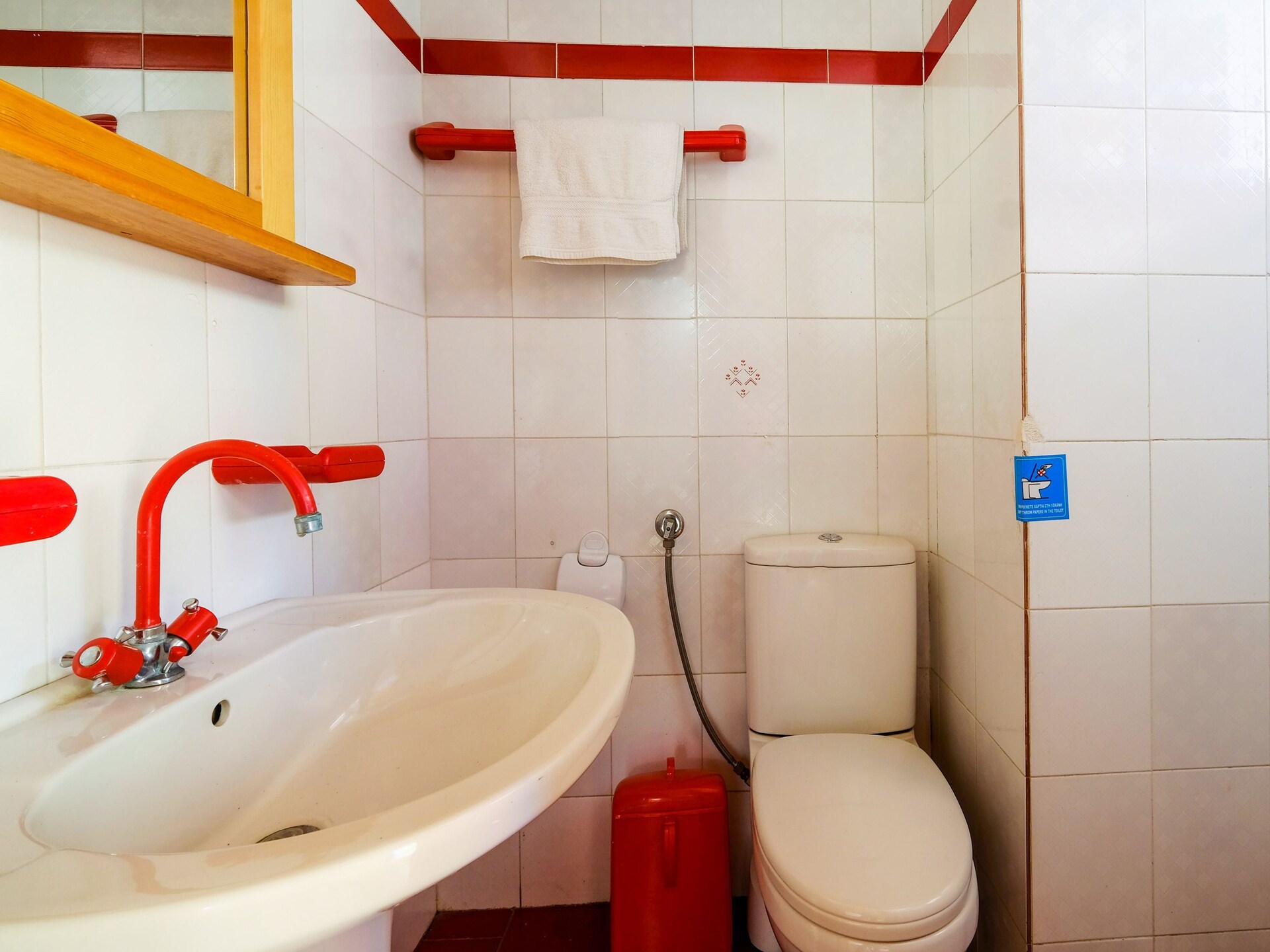 Romantisch vrijstaand huisje met zeezicht in Palaiochora, 300m van strand - foto 32