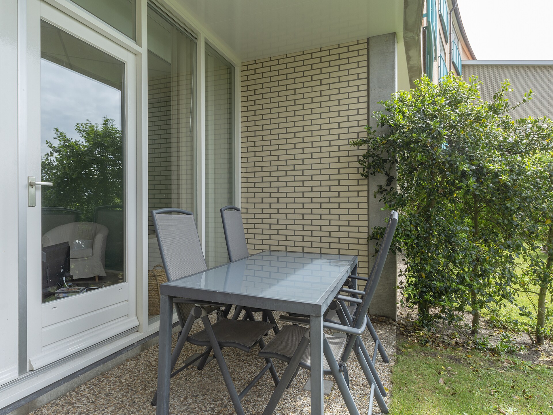 Stijlvol strandappartement met zonnige tuin op 100m van zee - foto 6