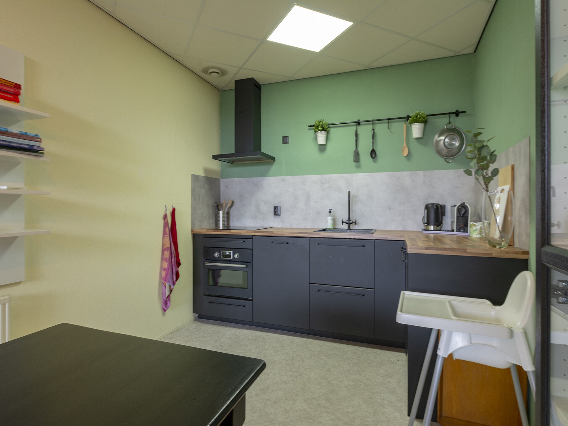 Stijlvol strandappartement met zonnige tuin op 100m van zee - foto 4