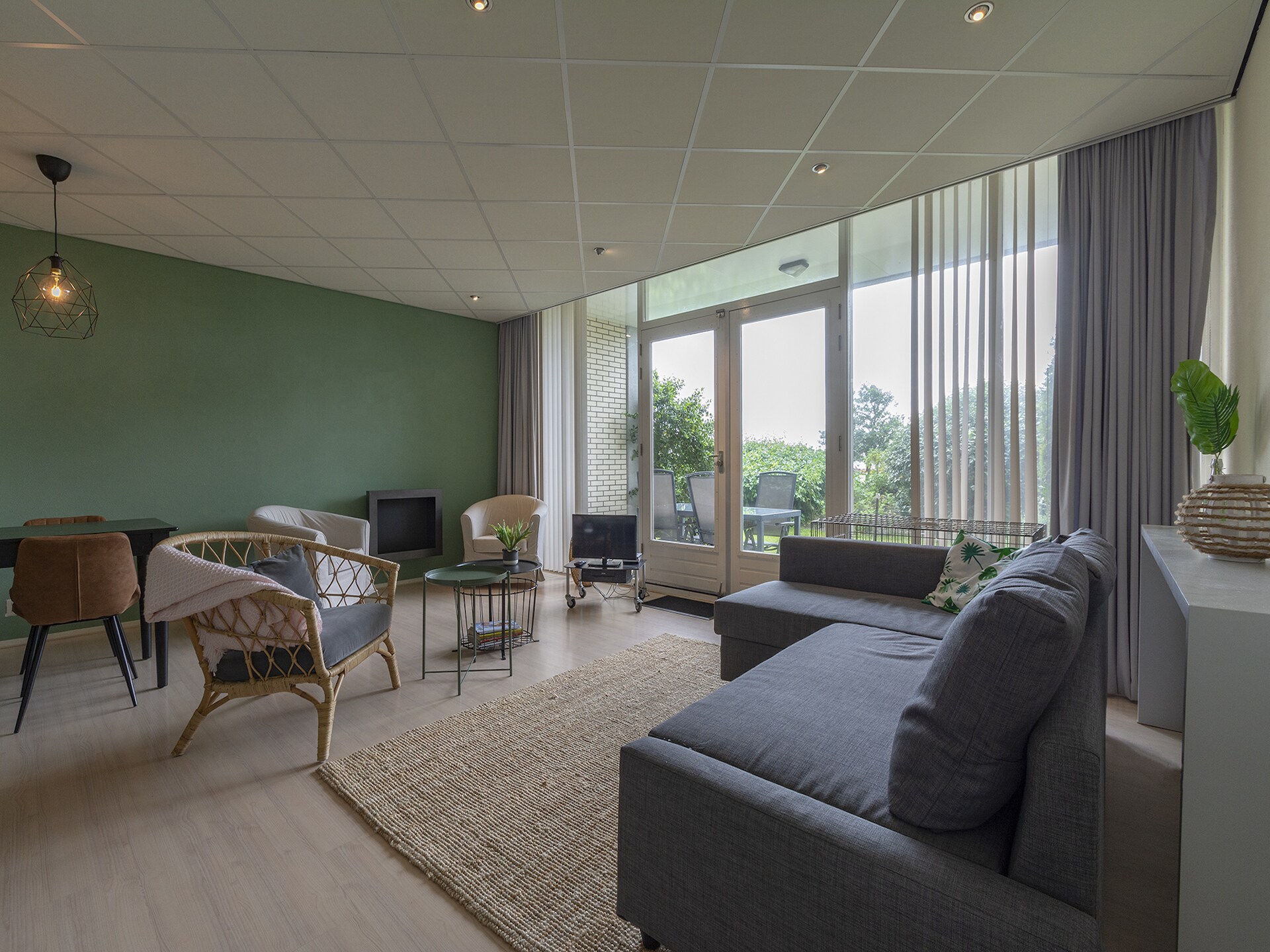 Stijlvol strandappartement met zonnige tuin op 100m van zee - foto 2