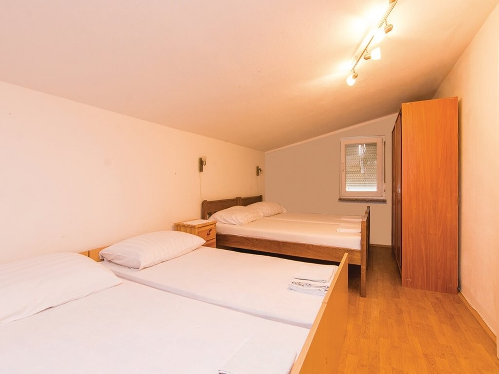 Rustiek appartement voor 8 op 100m van de Adriatische Zee in Vir - foto 9
