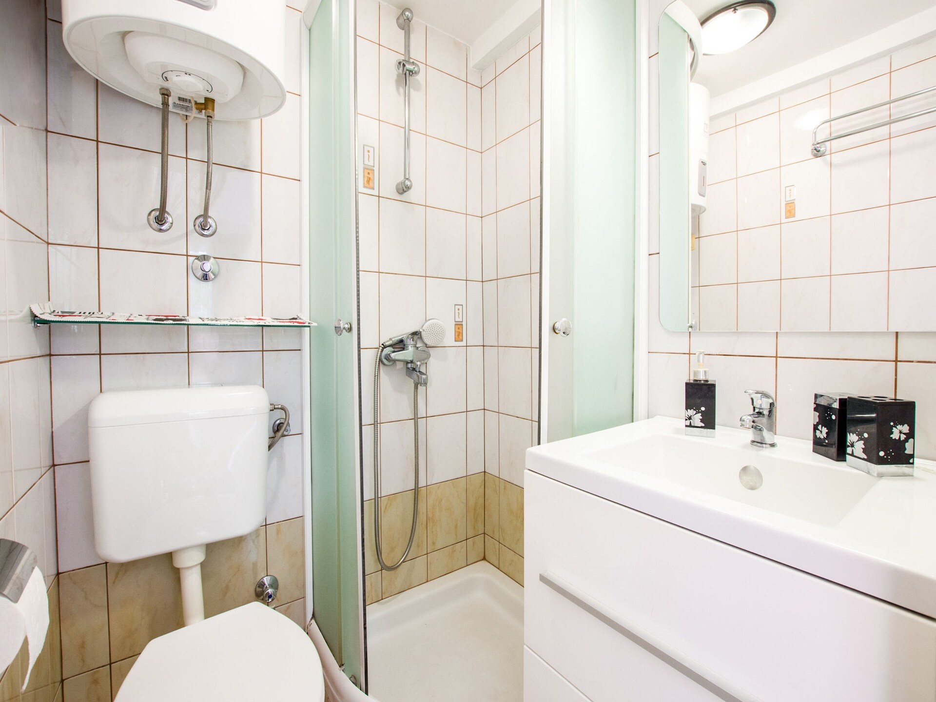 Studio Babilo A3 in Omiš: knus appartement op 40 meter van het strand - foto 16
