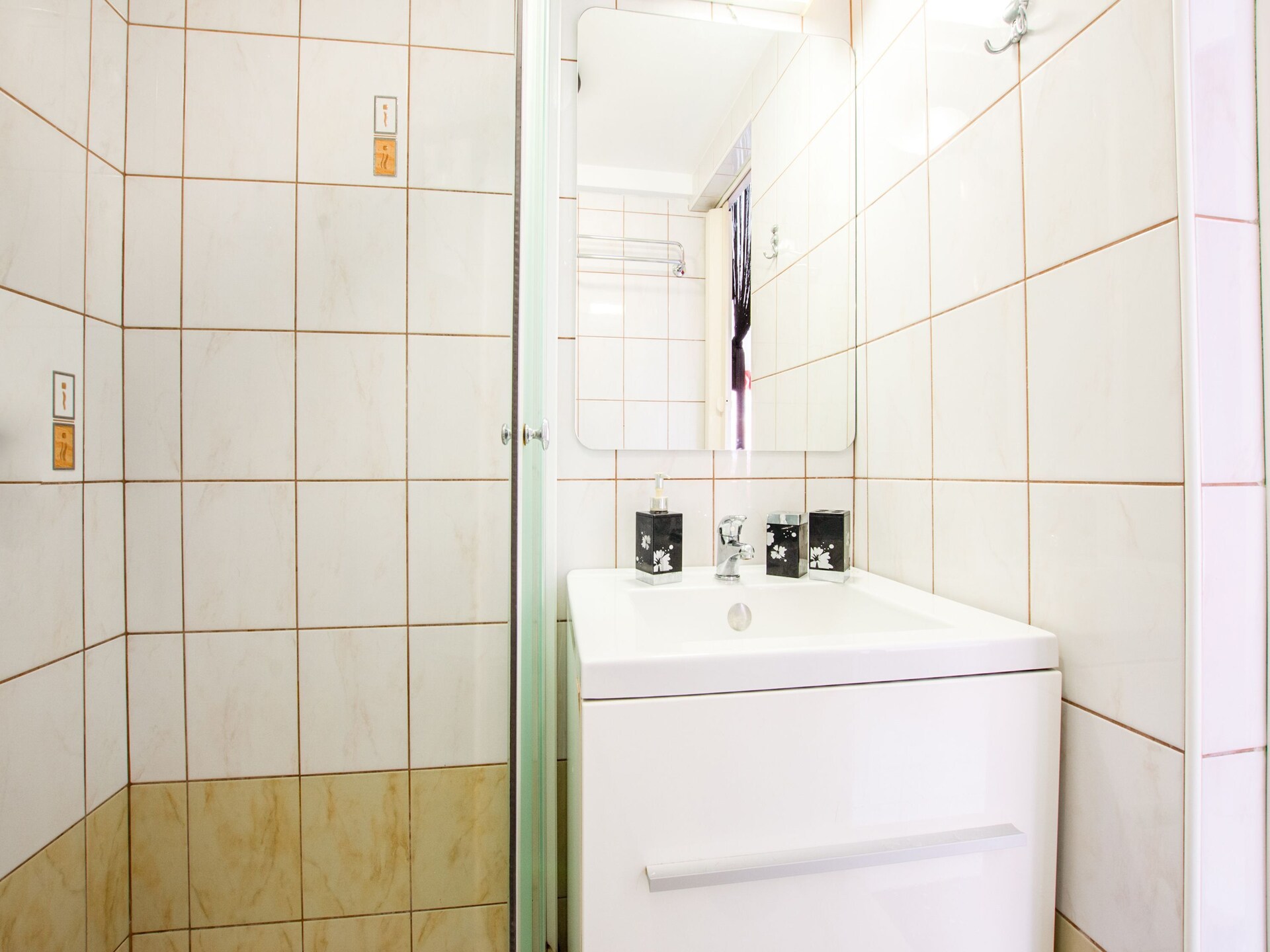 Studio Babilo A3 in Omiš: knus appartement op 40 meter van het strand - foto 17