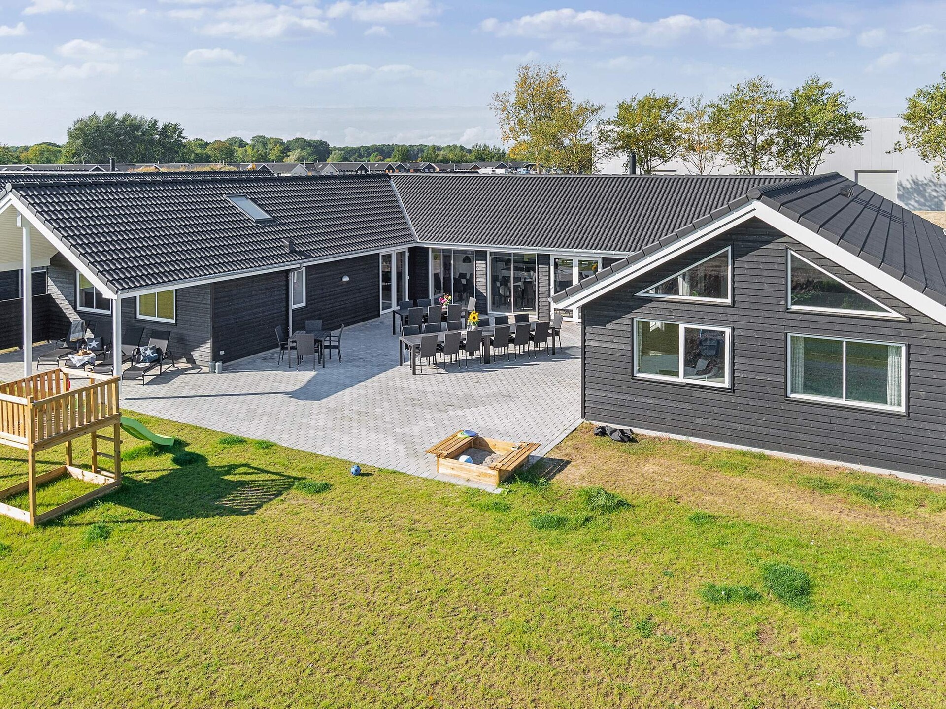 Groot vakantiehuis met zwembad, sauna en speelkamer bij de Oostzee - foto 2