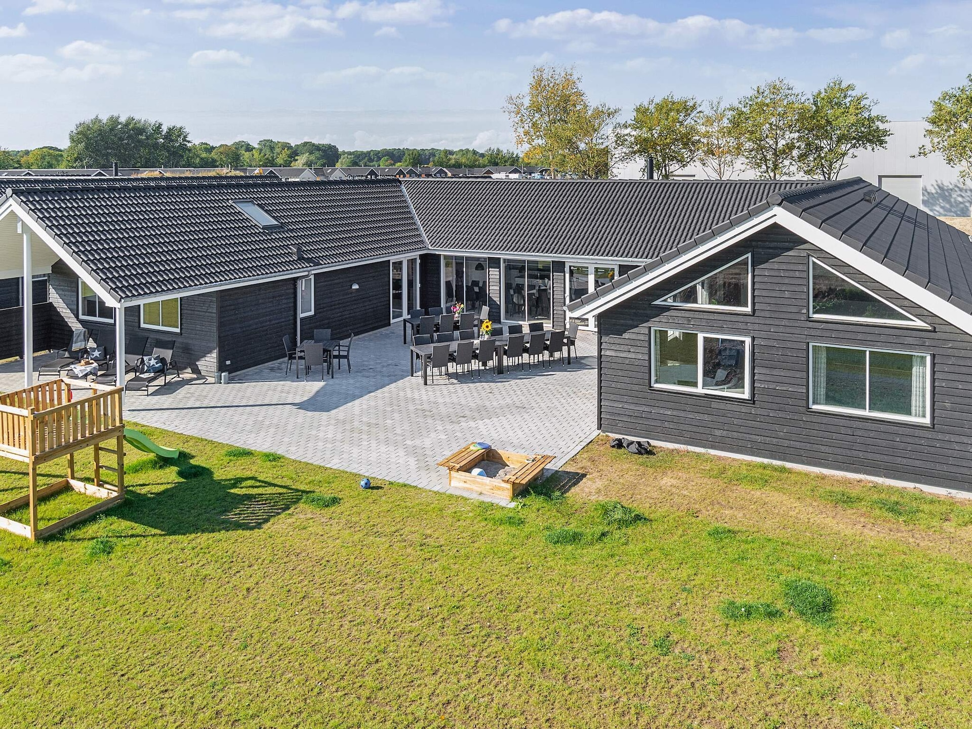 24-persoons vakantiehuis in Kappeln op 950m van zee - foto 2