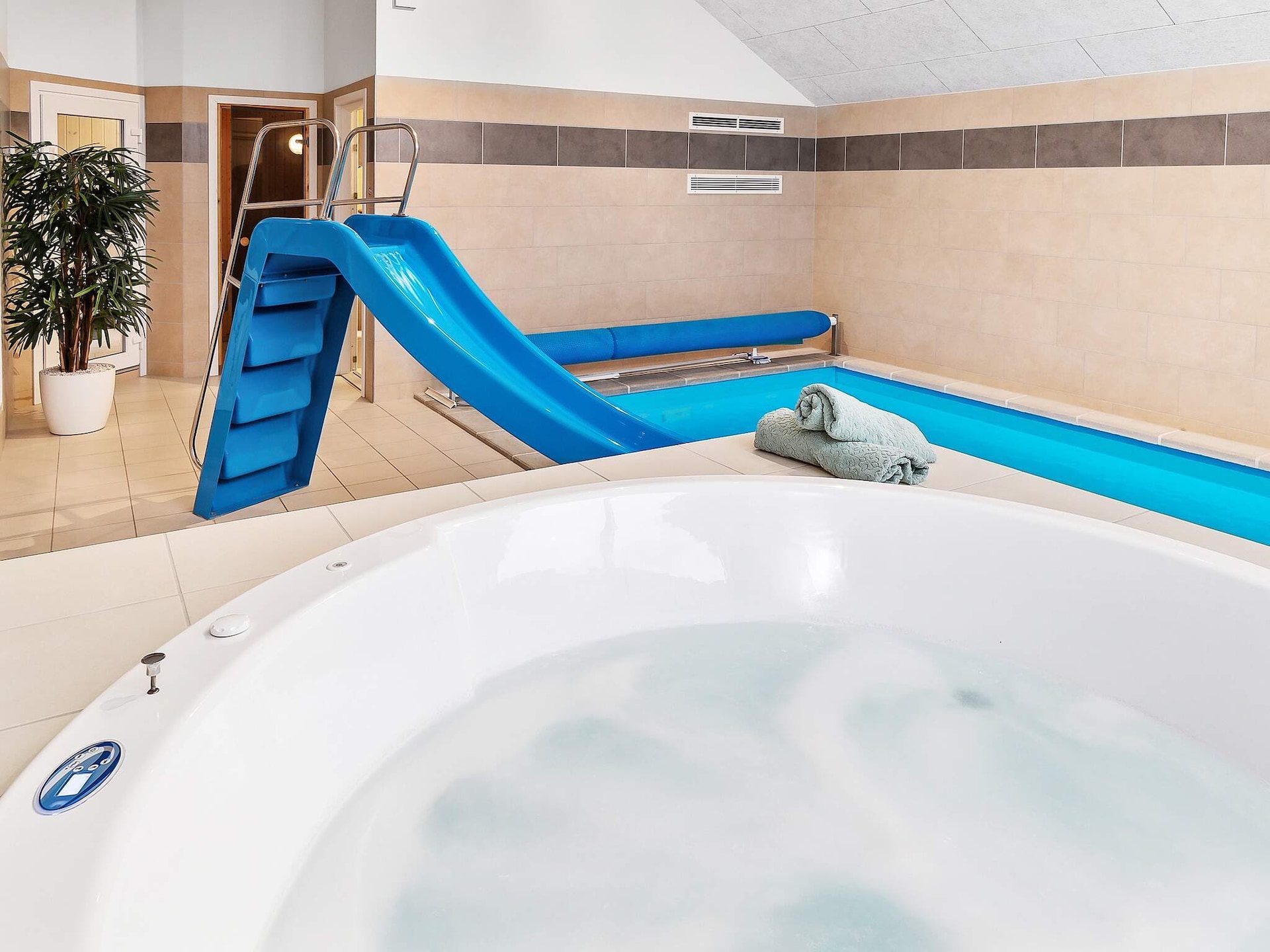 18-persoons vakantiehuis in Kappeln op 950 m van zee · 7 slk - foto 5