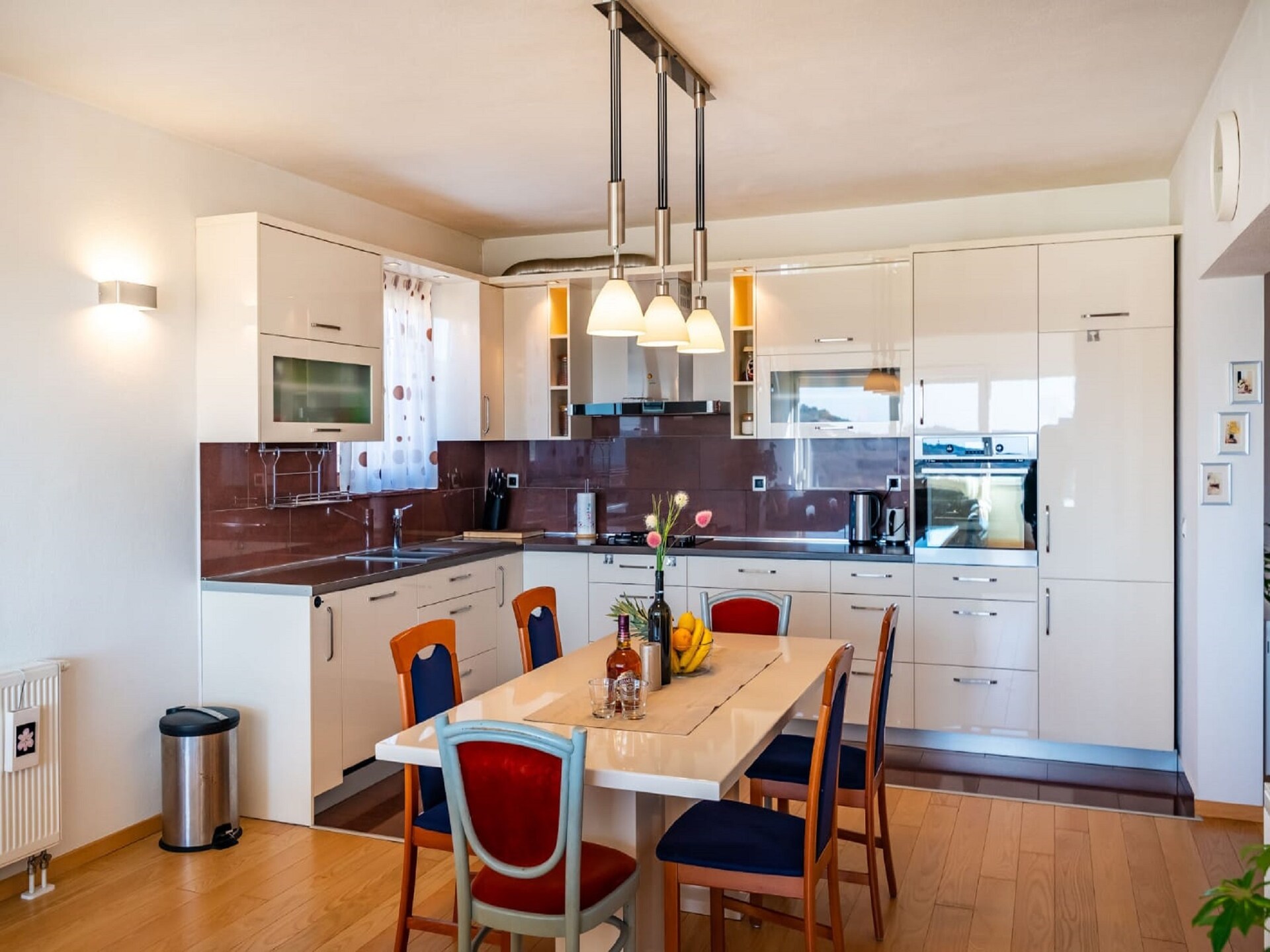 Ruim appartement met tuin in Radovin, 2 km van strand - foto 8