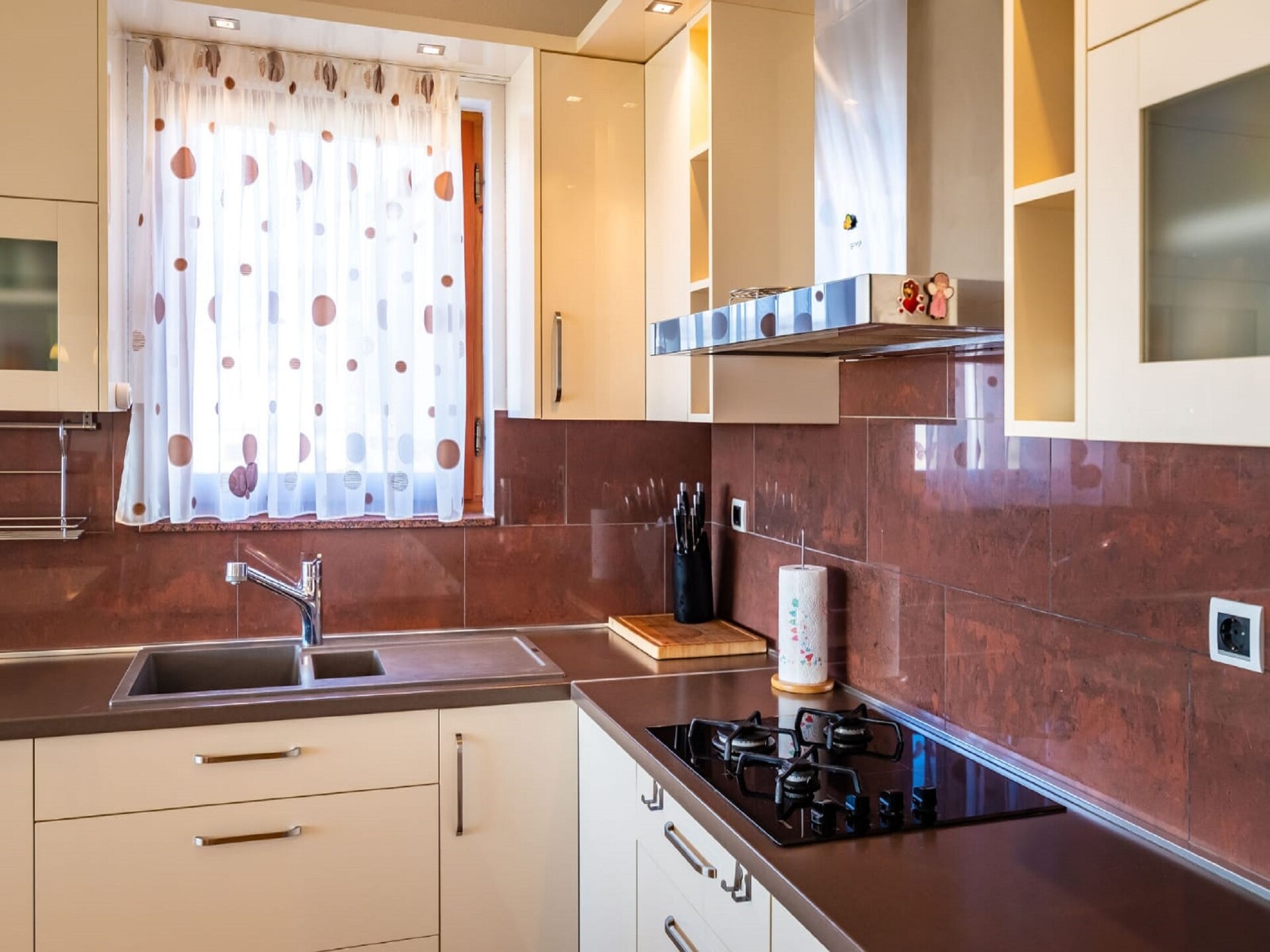 Ruim appartement met tuin in Radovin, 2 km van strand - foto 14