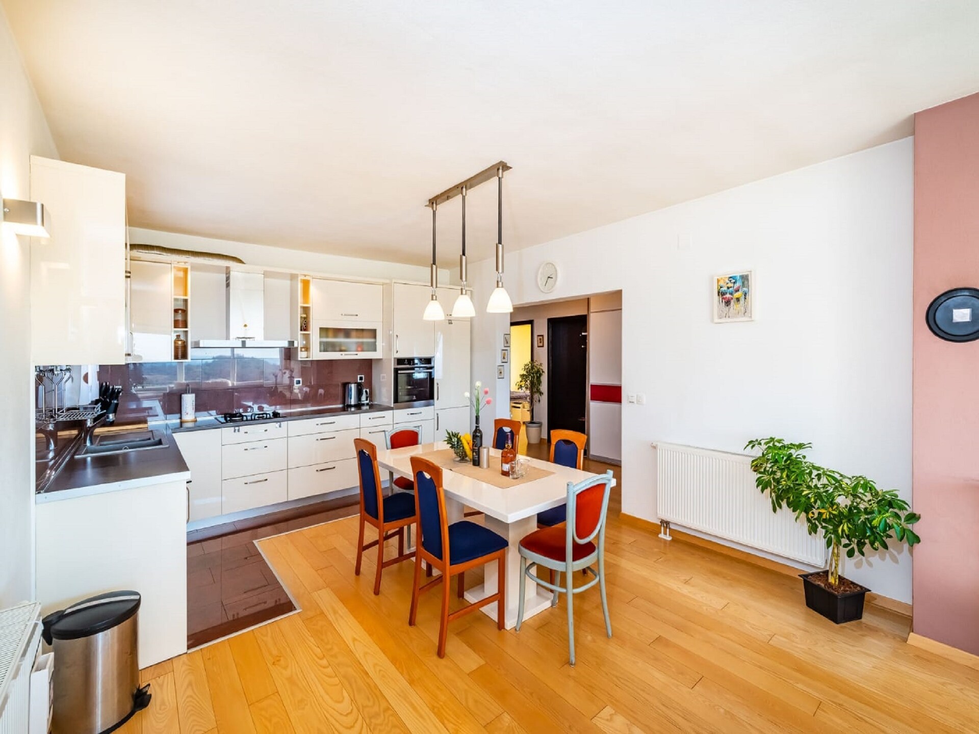 Ruim appartement met tuin in Radovin, 2 km van strand - foto 12