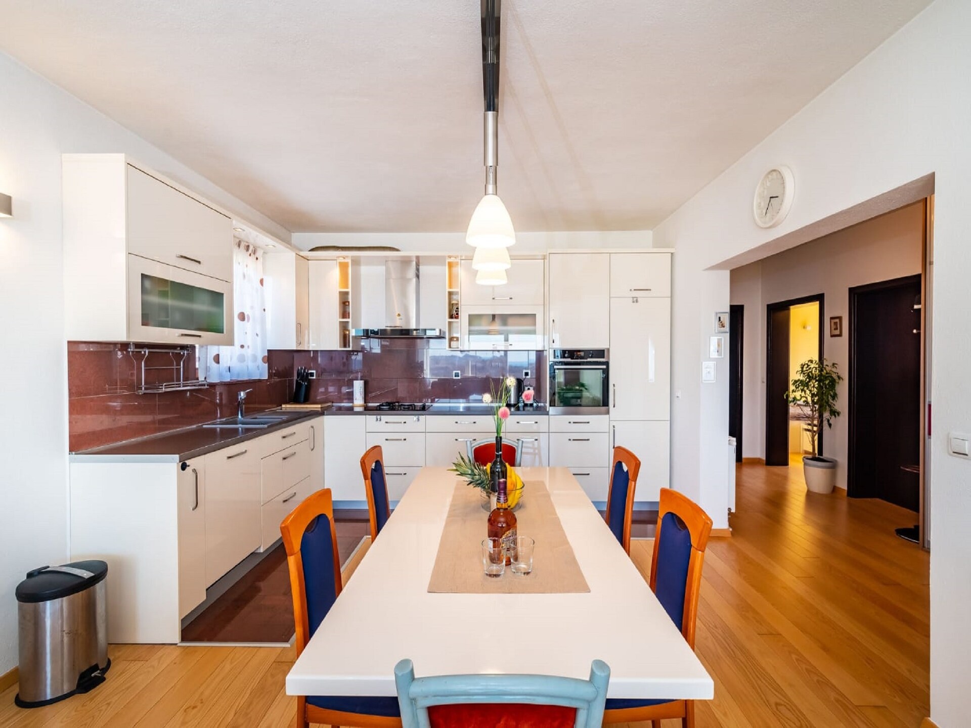 Ruim appartement met tuin in Radovin, 2 km van strand - foto 11