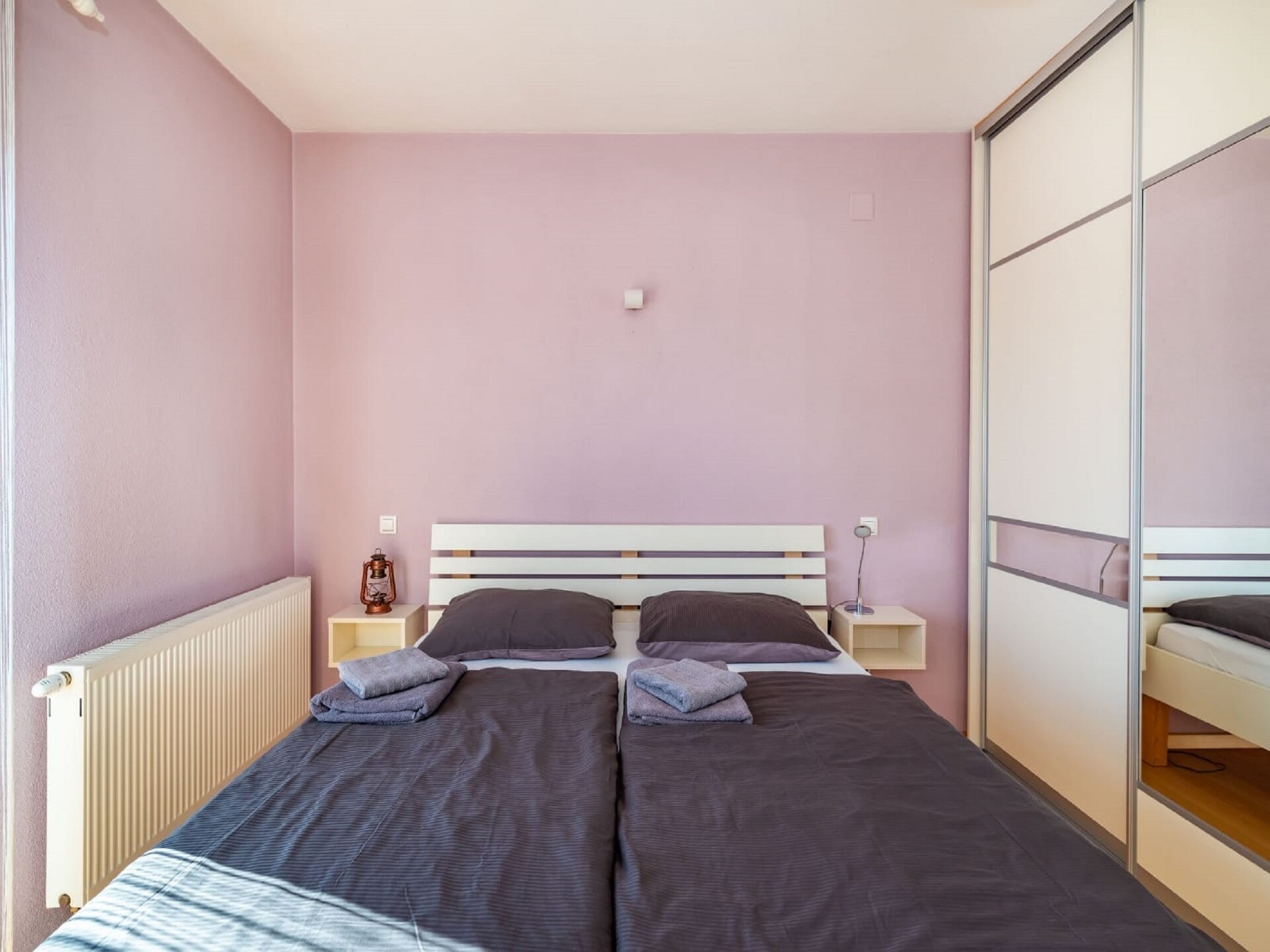 Ruim appartement met tuin in Radovin, 2 km van strand - foto 21