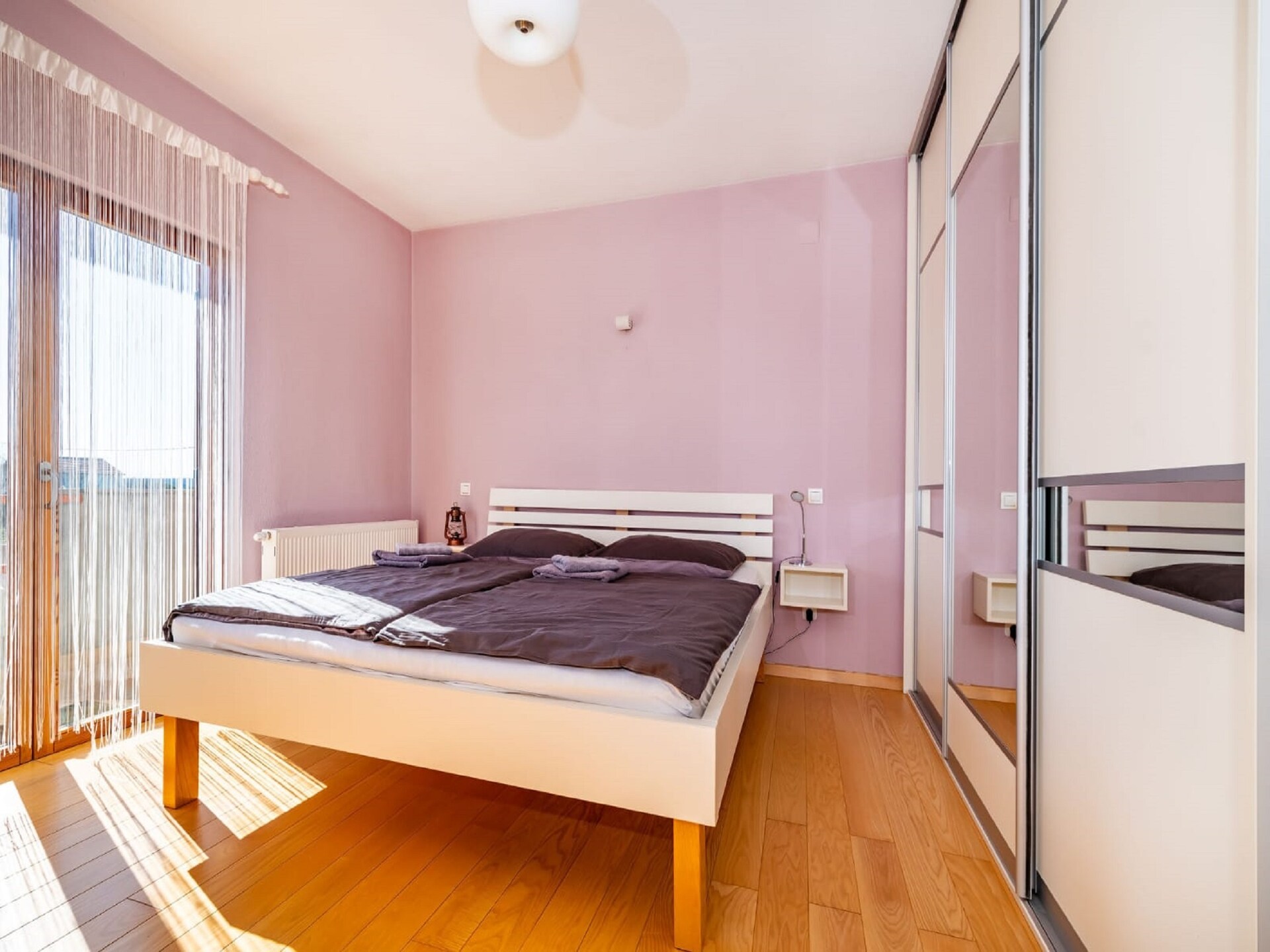 Ruim appartement met tuin in Radovin, 2 km van strand - foto 17